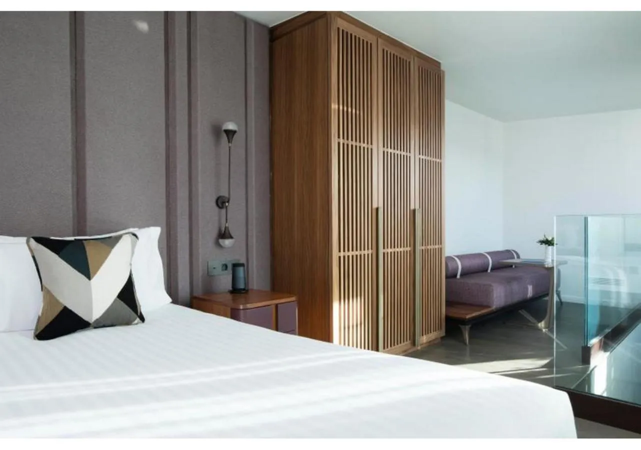 Bed in Maison Bréguet