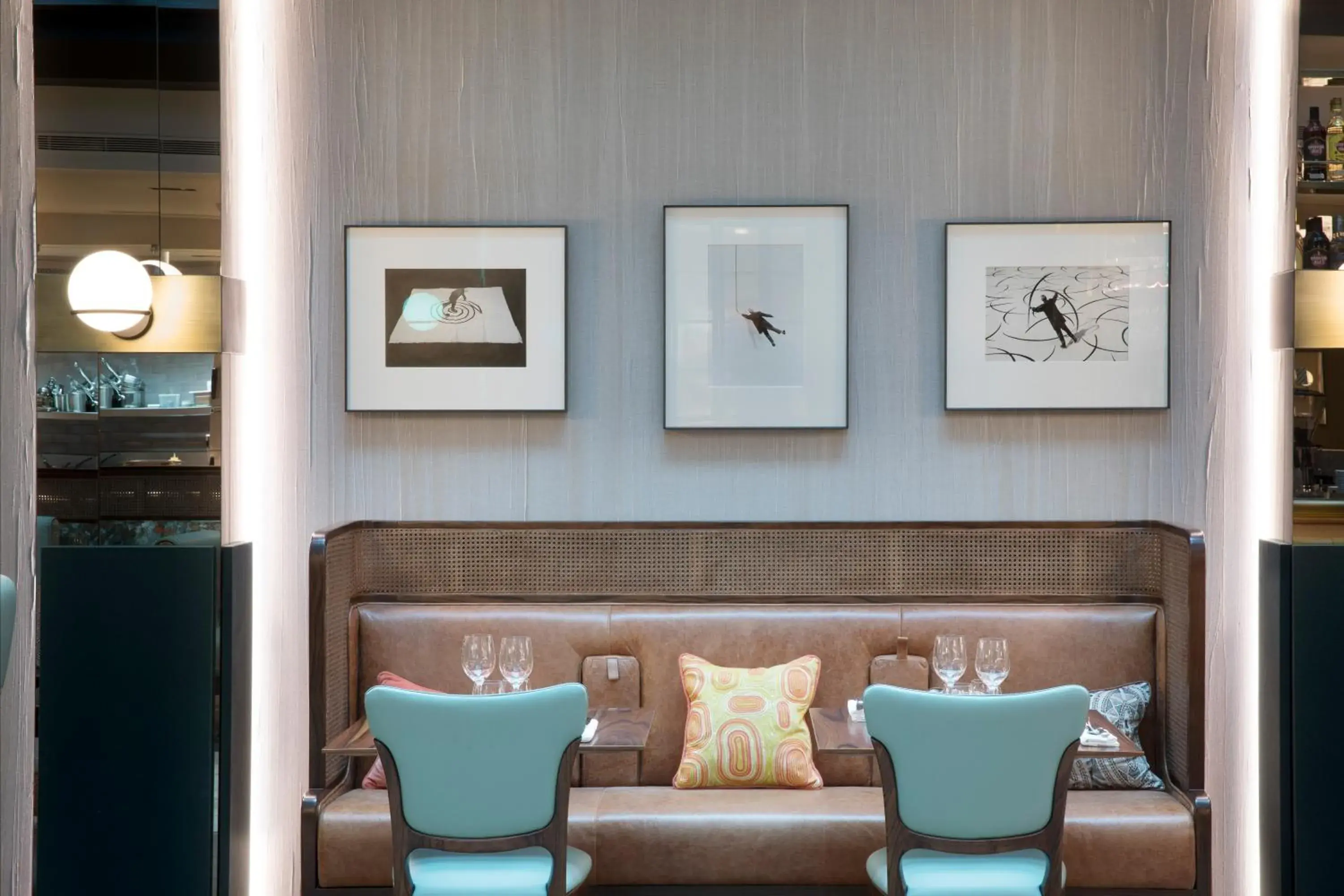 Restaurant/places to eat in Maison Bréguet Restaurant/places to eat in Maison Bréguet