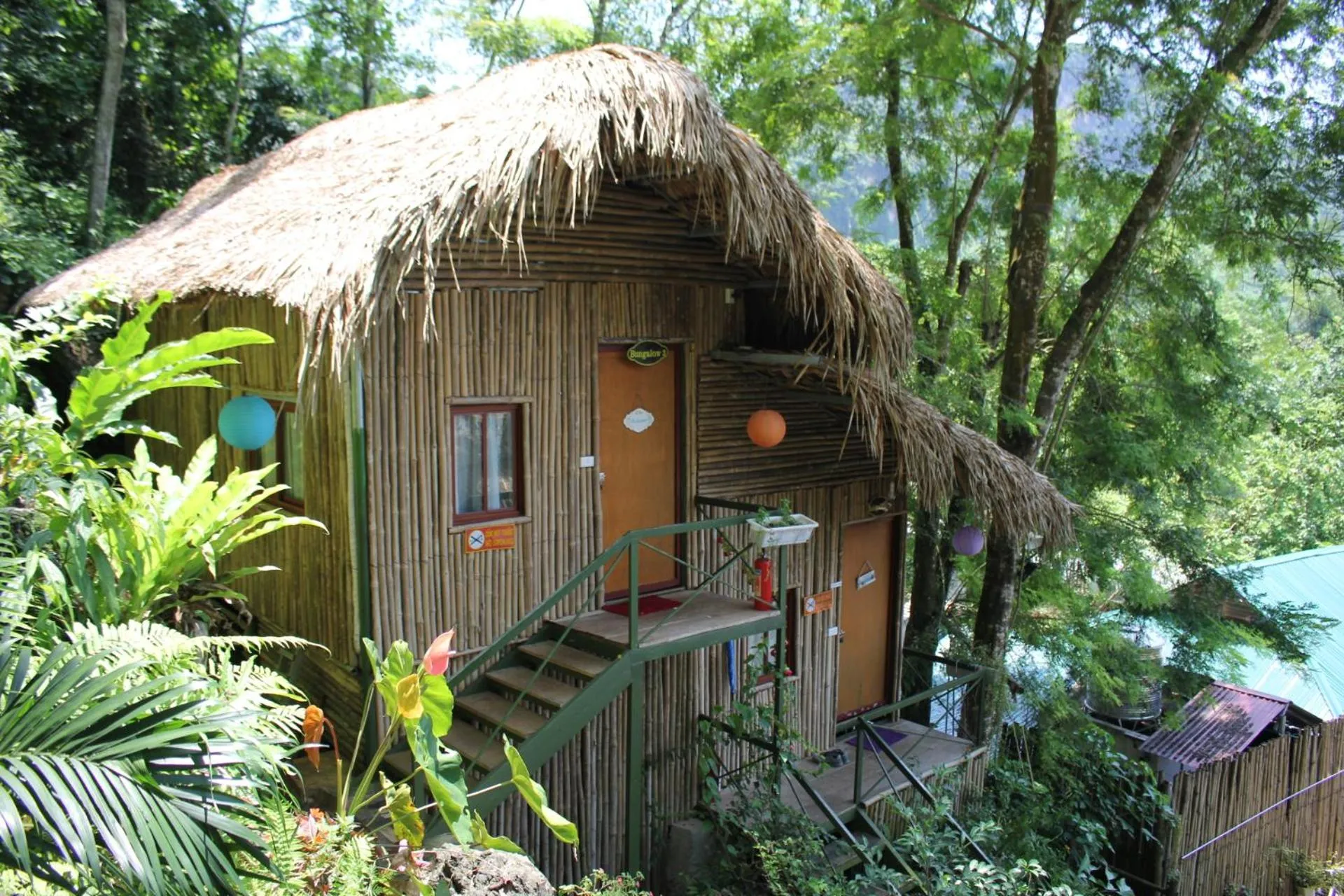 Property building in Green Hill Hostel & Tour