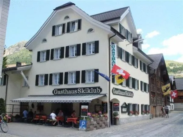 Facade/entrance in Gasthaus Skiklub