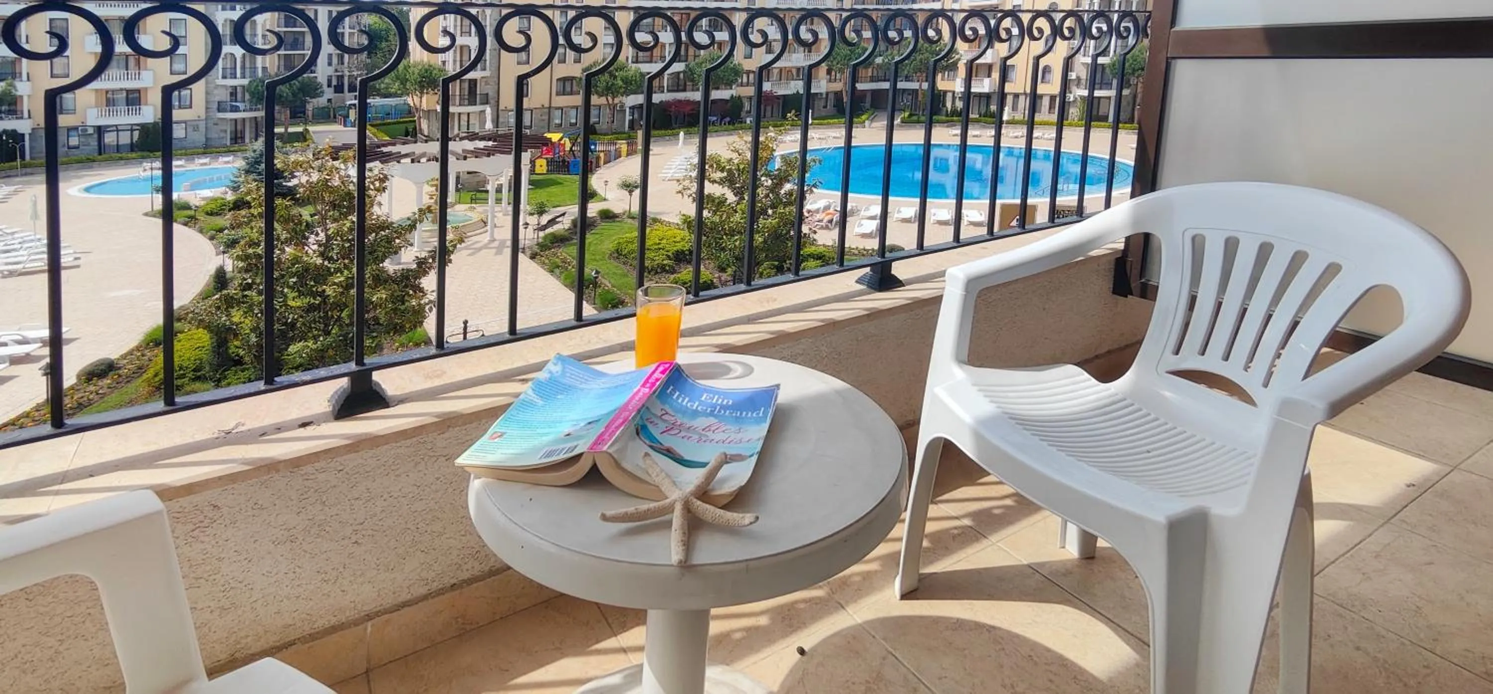 Balcony/Terrace in Royal Sun Apartments
