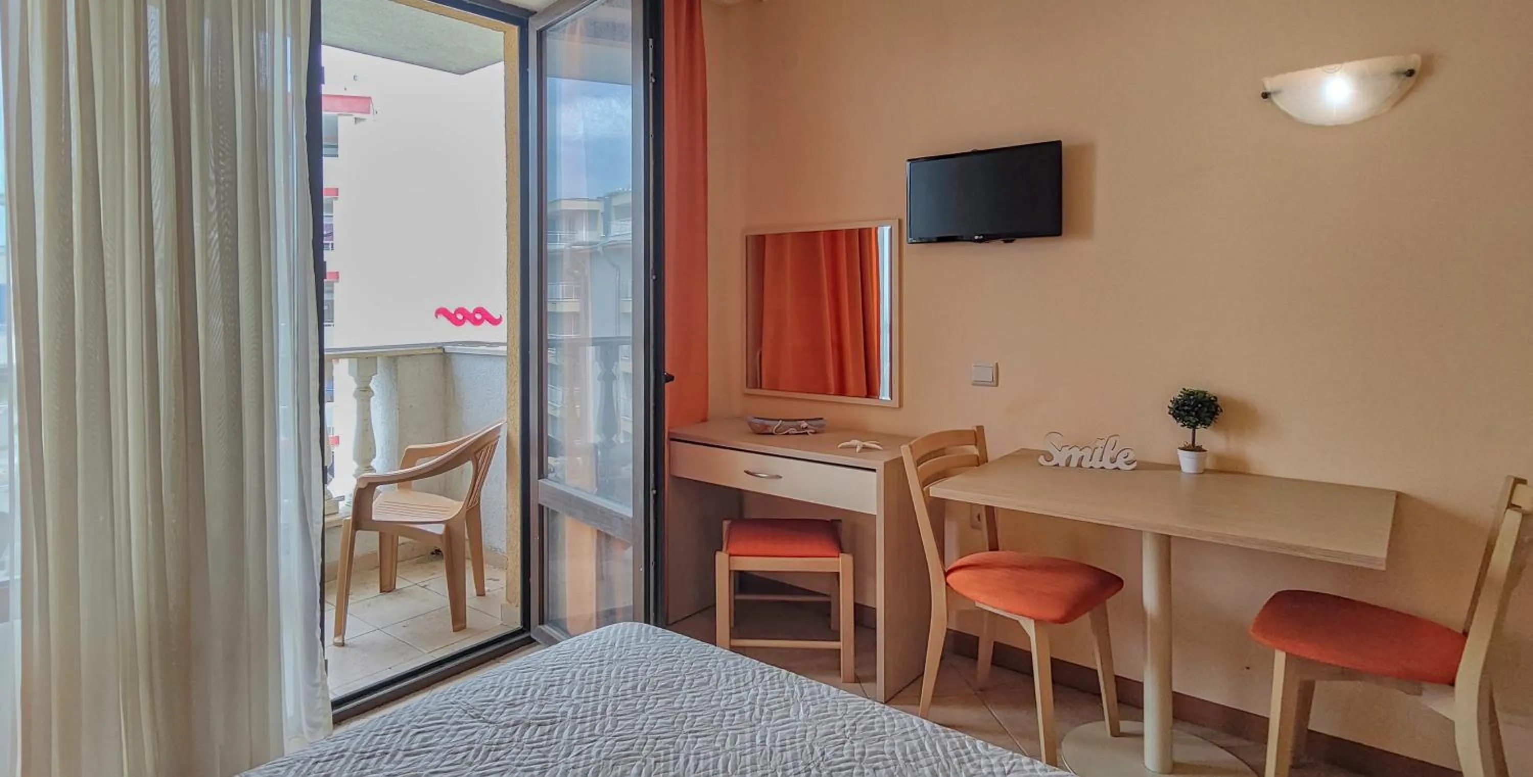 Photo of the whole room, Bed in Royal Sun Apartments