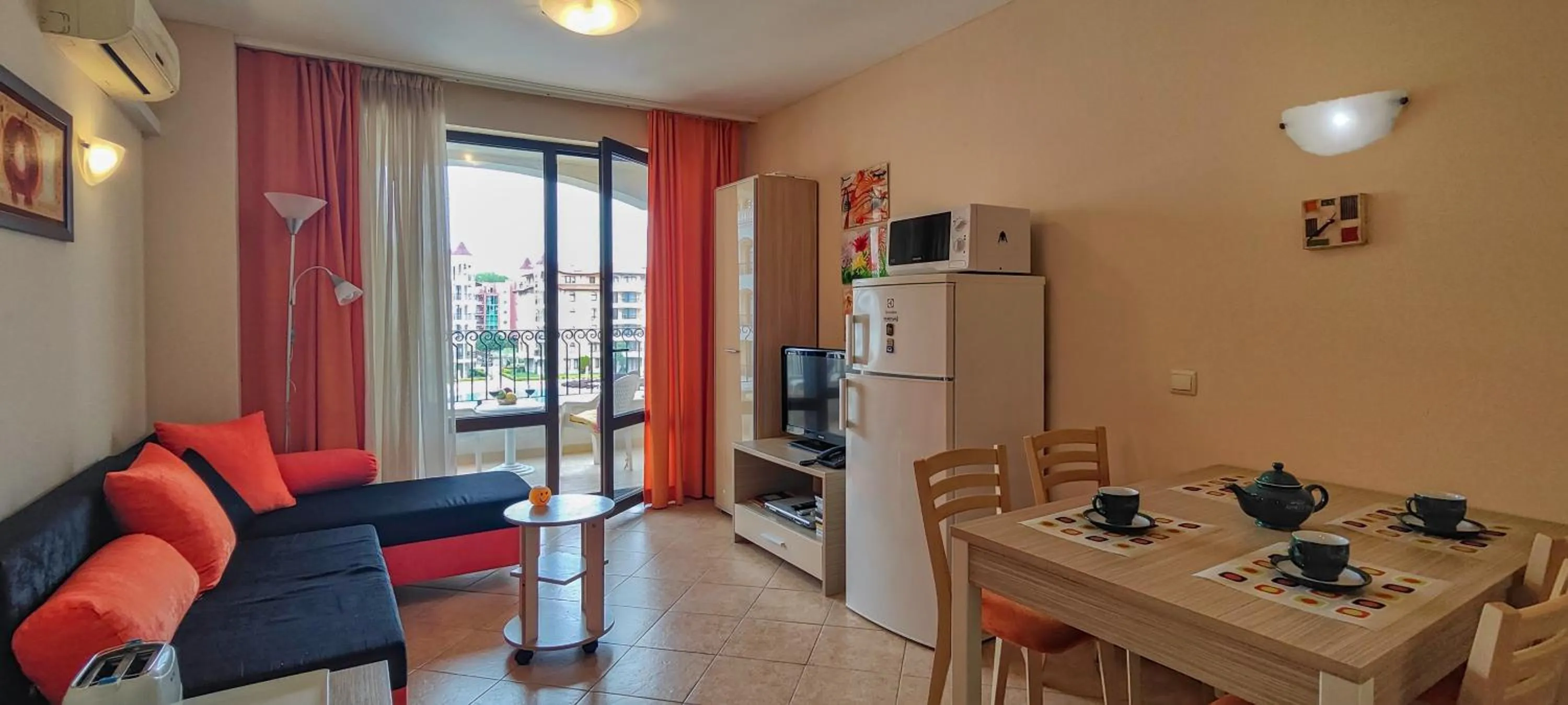 Living room in Royal Sun Apartments