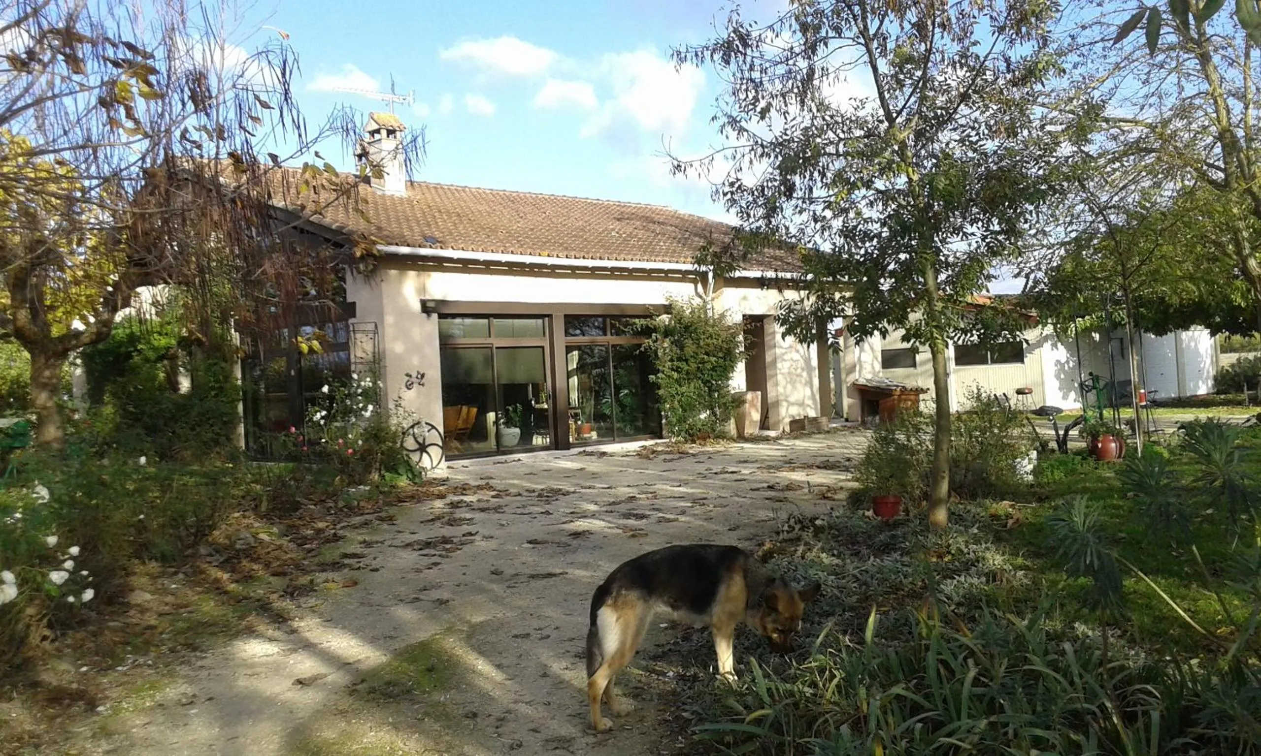 Property building in Villa Gazounette