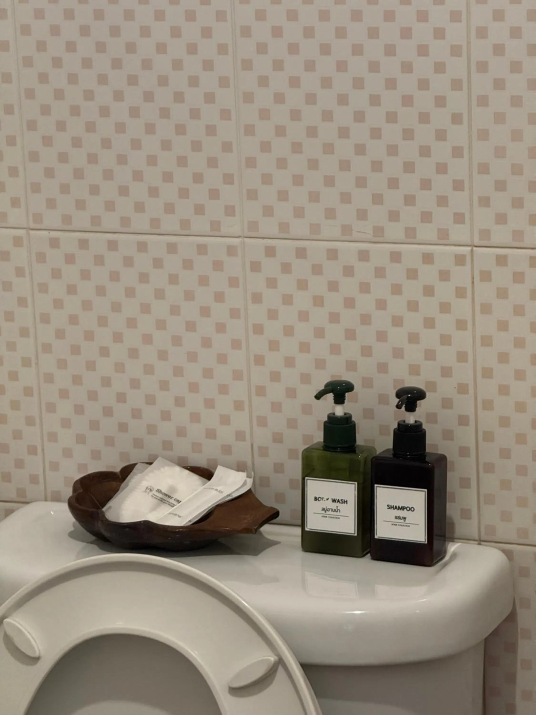 Bathroom in Season Bungalow