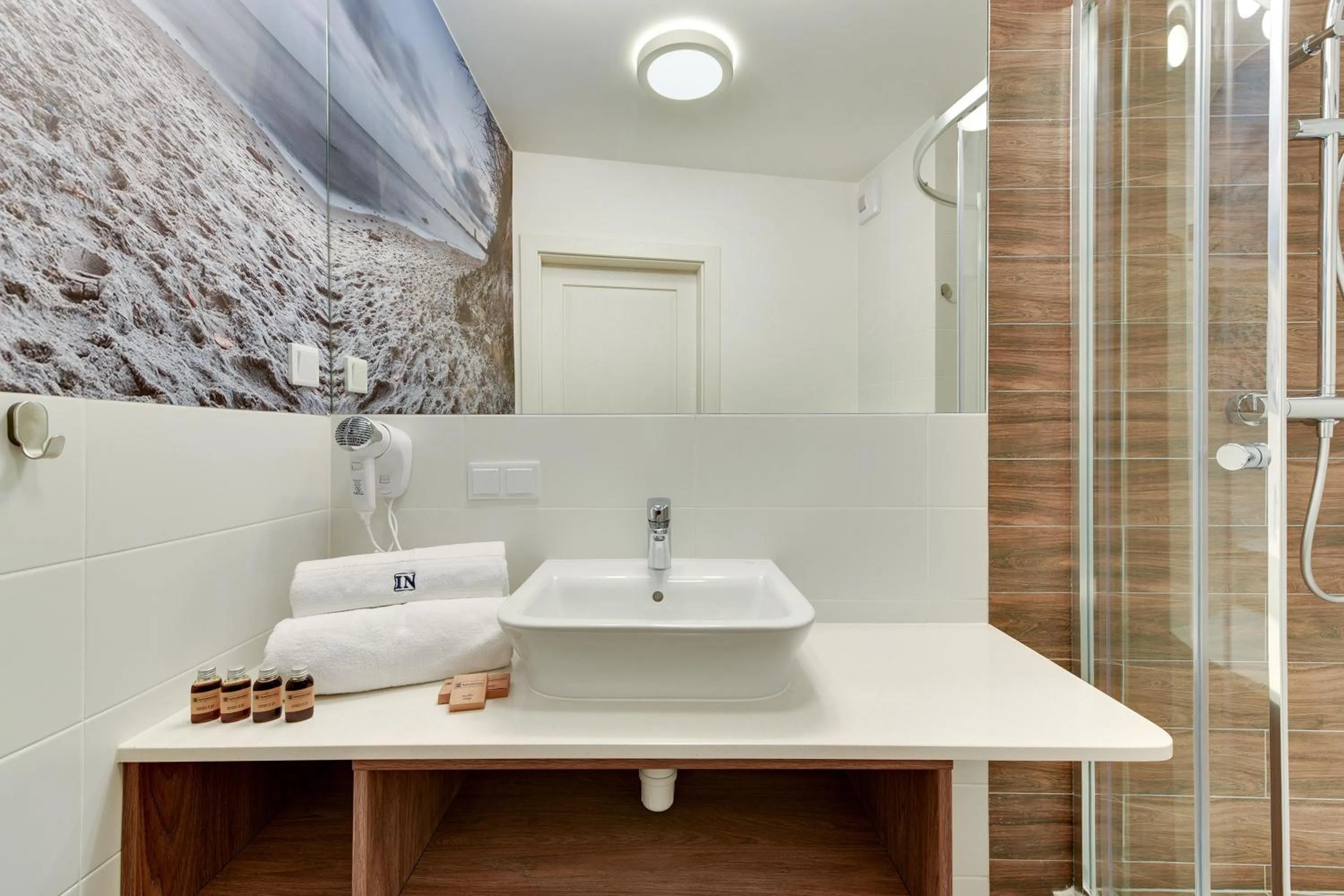 Shower in Chrobry Apartamenty Gdańsk Grodzka 10