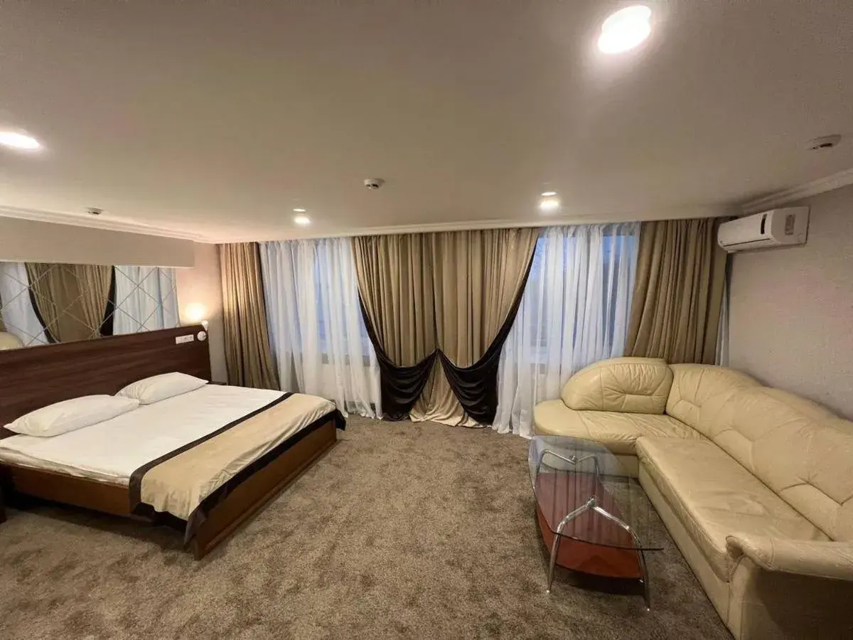 Superior Double Room - single occupancy in Optima River Mykolaiv Superior Double Room - single occupancy in Optima River Mykolaiv