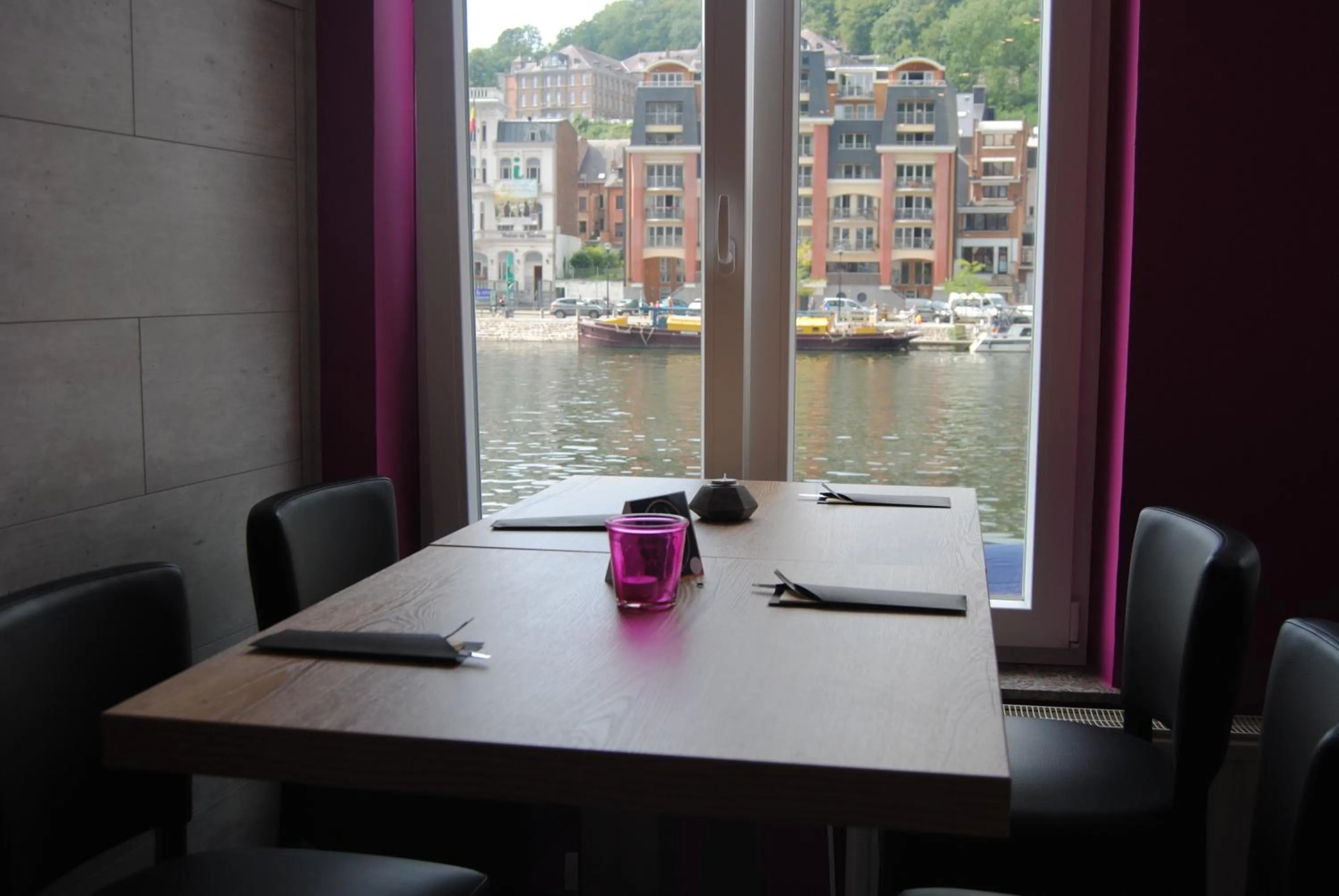 Restaurant/places to eat in L'Inattendu "sur la croisette" Dinant centre