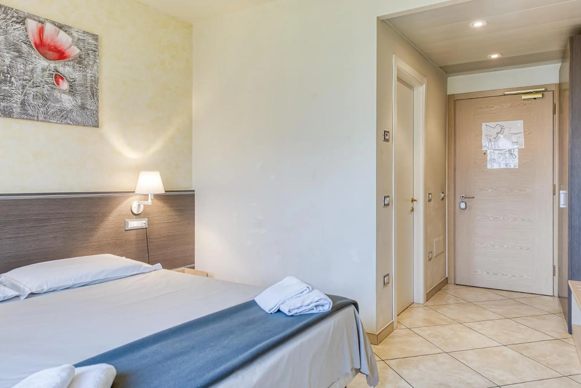 hair dresser, Bed in Hotel Lumin