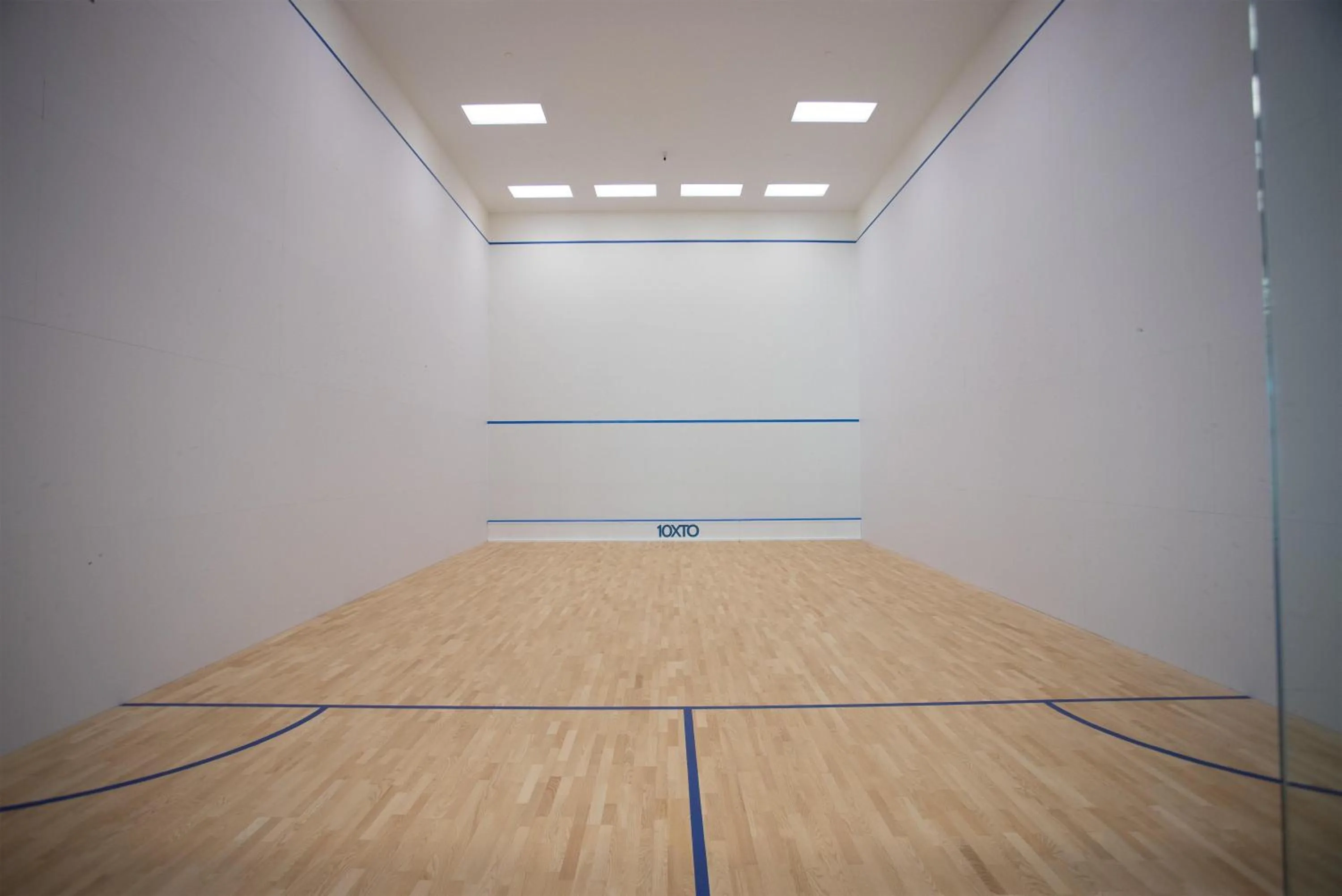 Fitness centre/facilities in Hotel X Toronto, a Destination by Hyatt Hotel