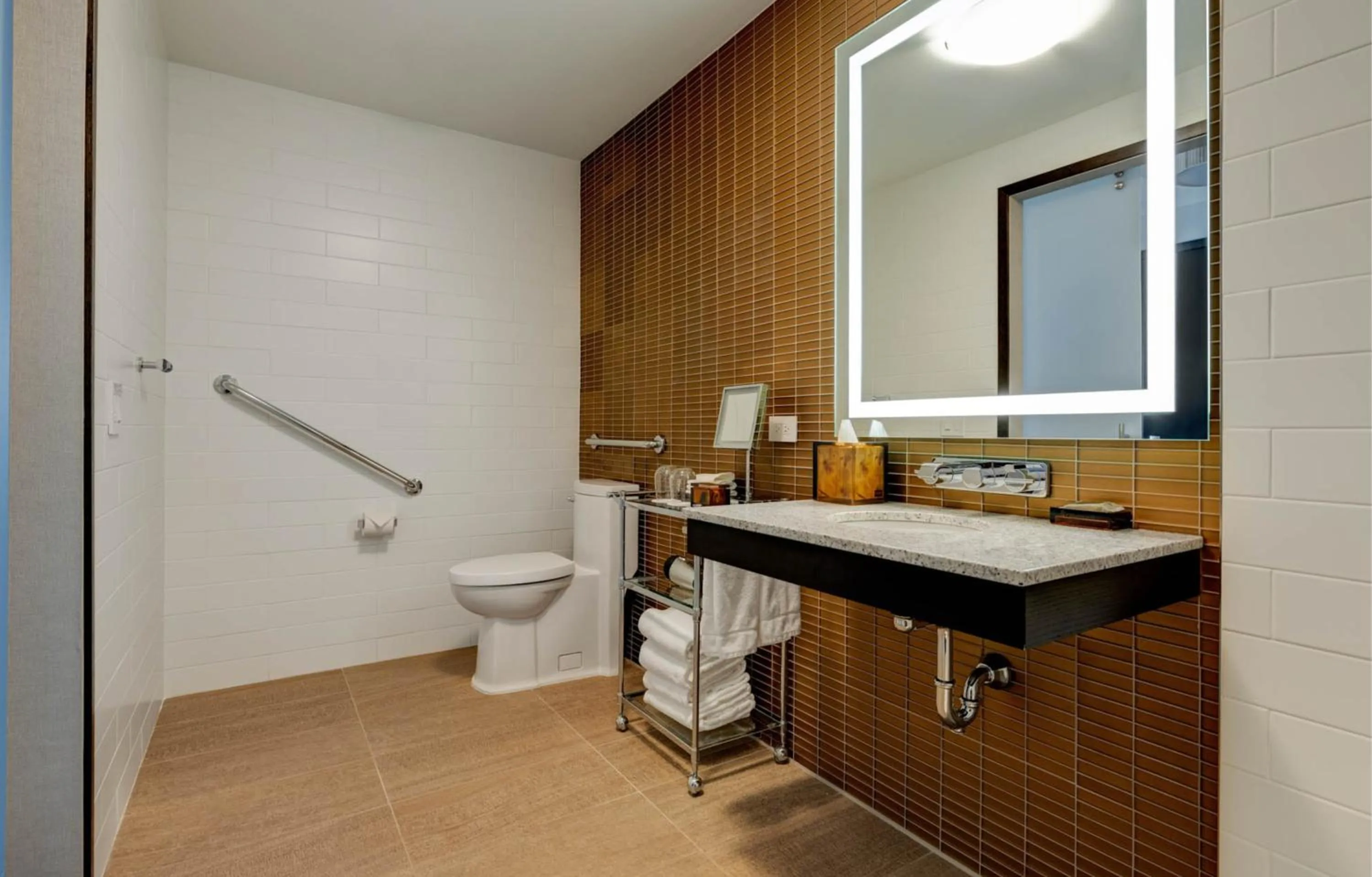 Bathroom in Hotel X Toronto, a Destination by Hyatt Hotel