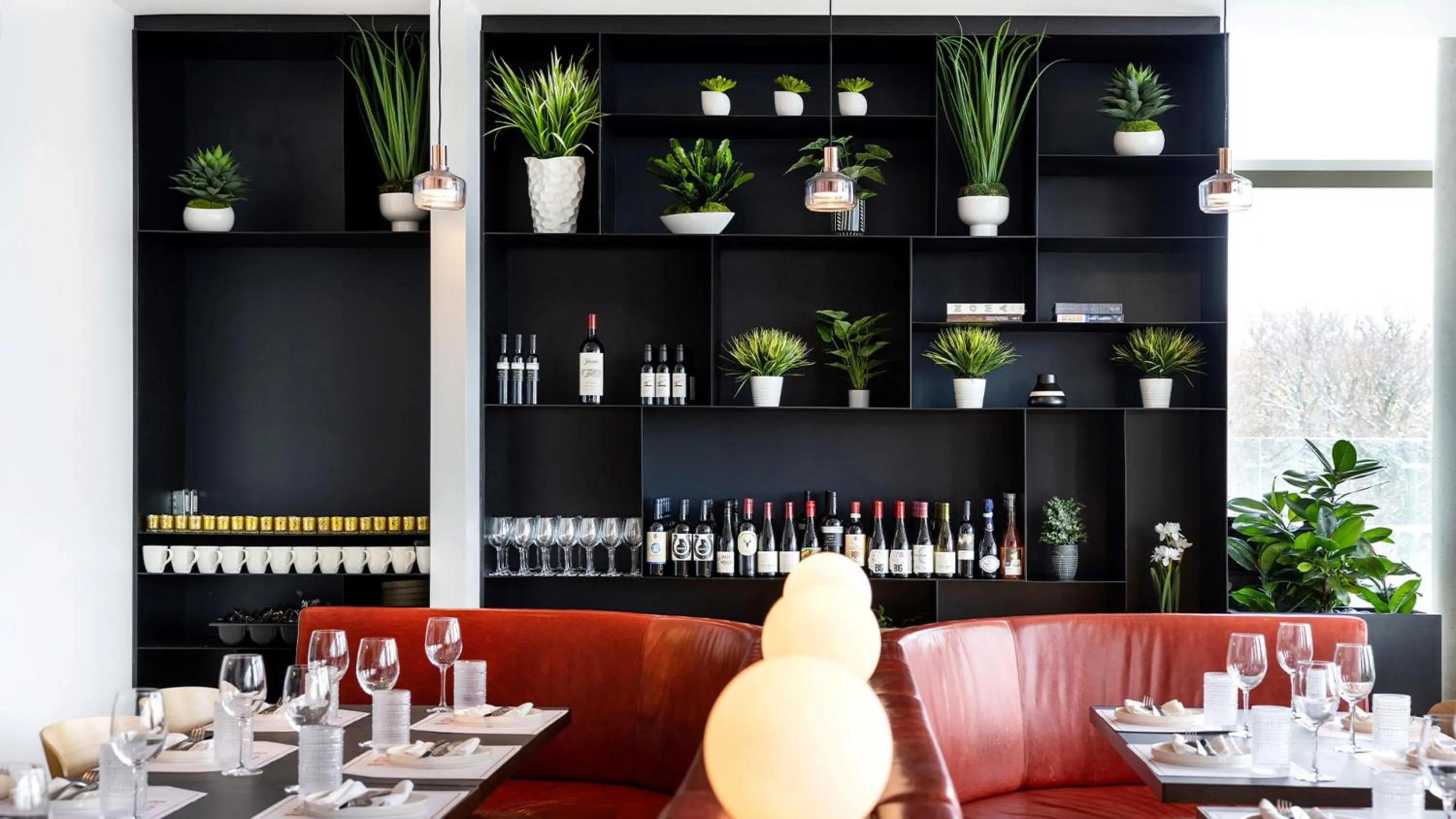 Restaurant/places to eat in Hotel X Toronto, a Destination by Hyatt Hotel