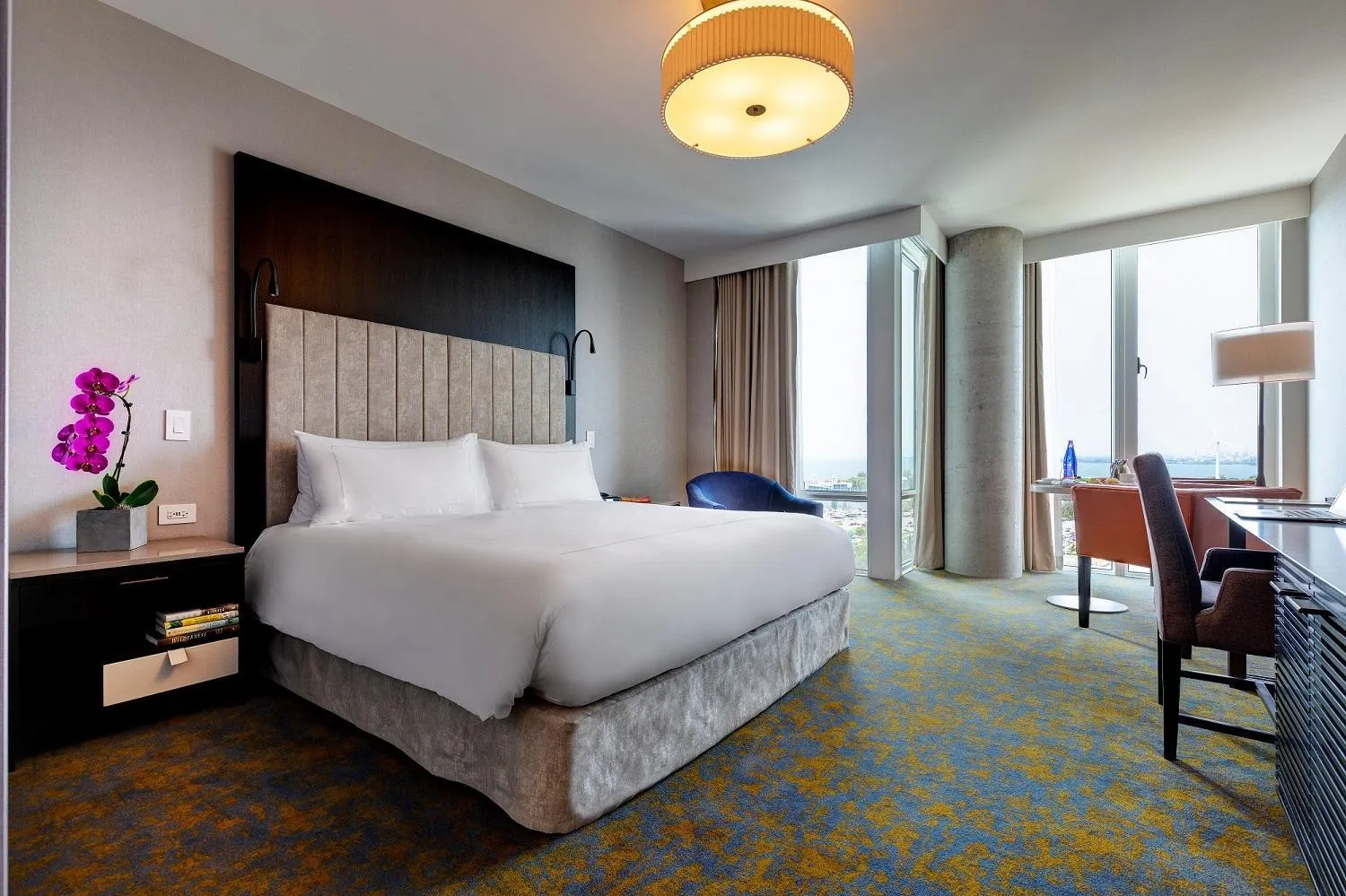 Bed in Hotel X Toronto, a Destination by Hyatt Hotel