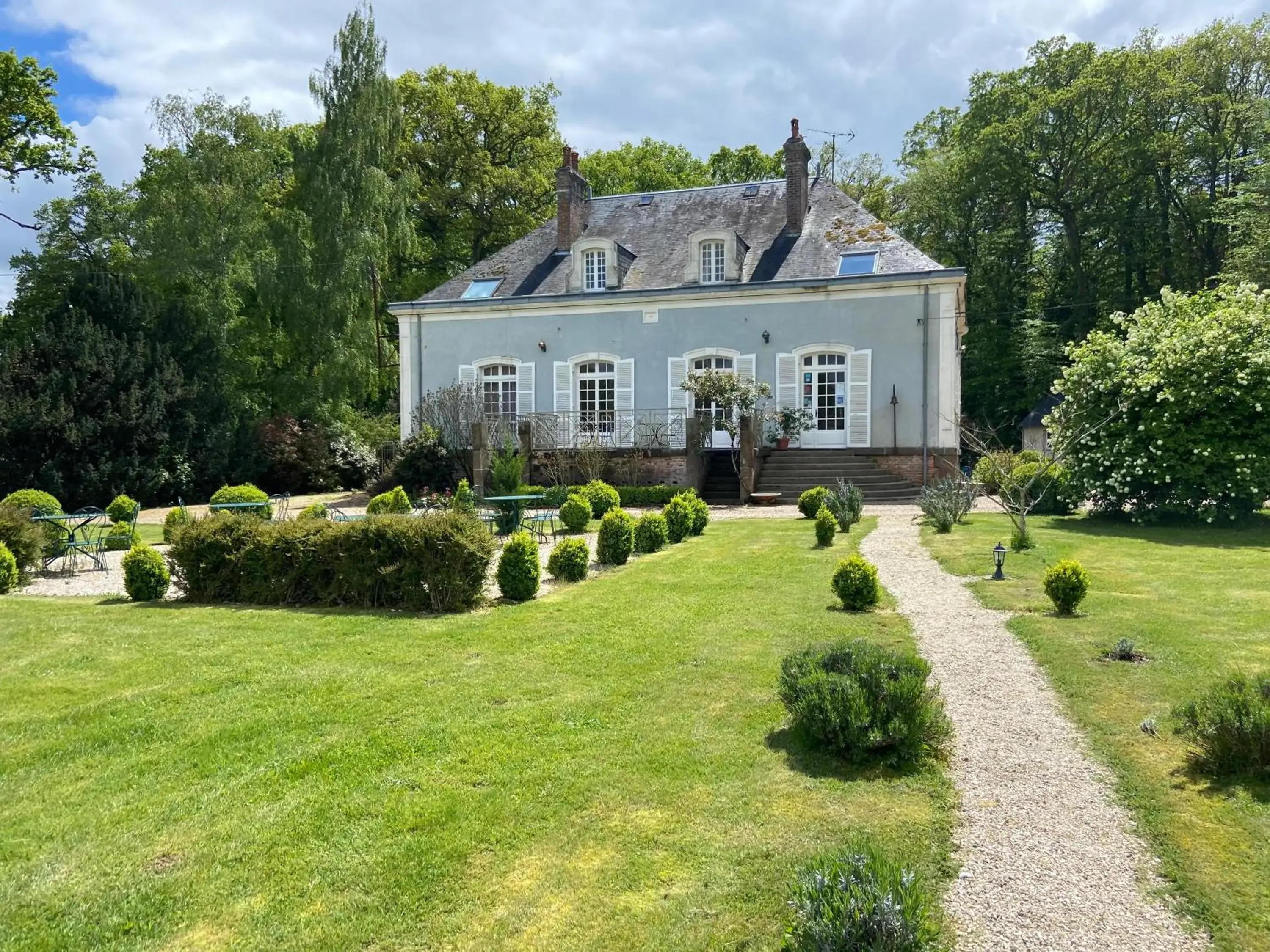 Hôtel les Grands Chênes Hôtel les Grands Chênes