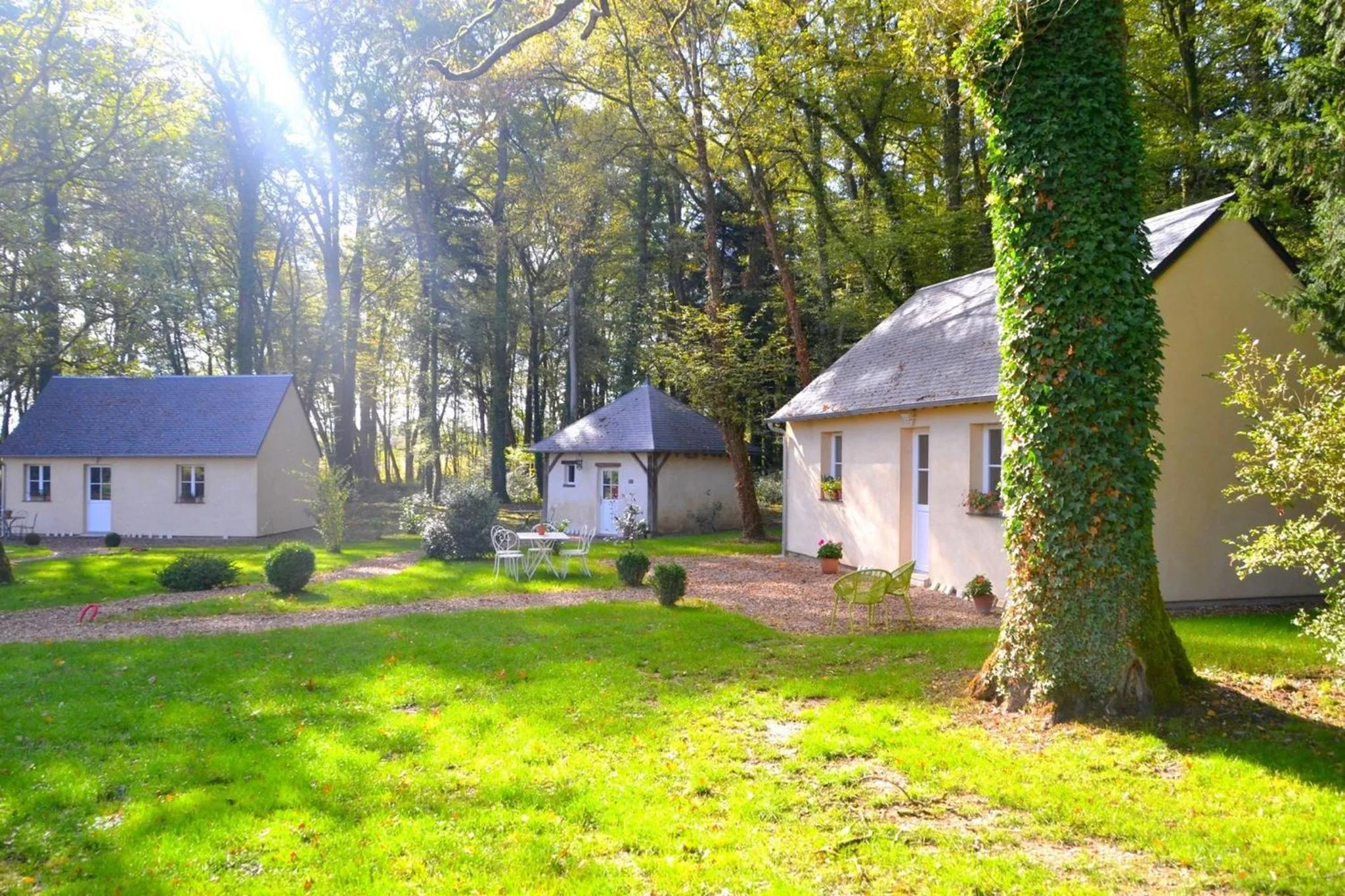 One-Bedroom Bungalow - 2 People in Hôtel les Grands Chênes
