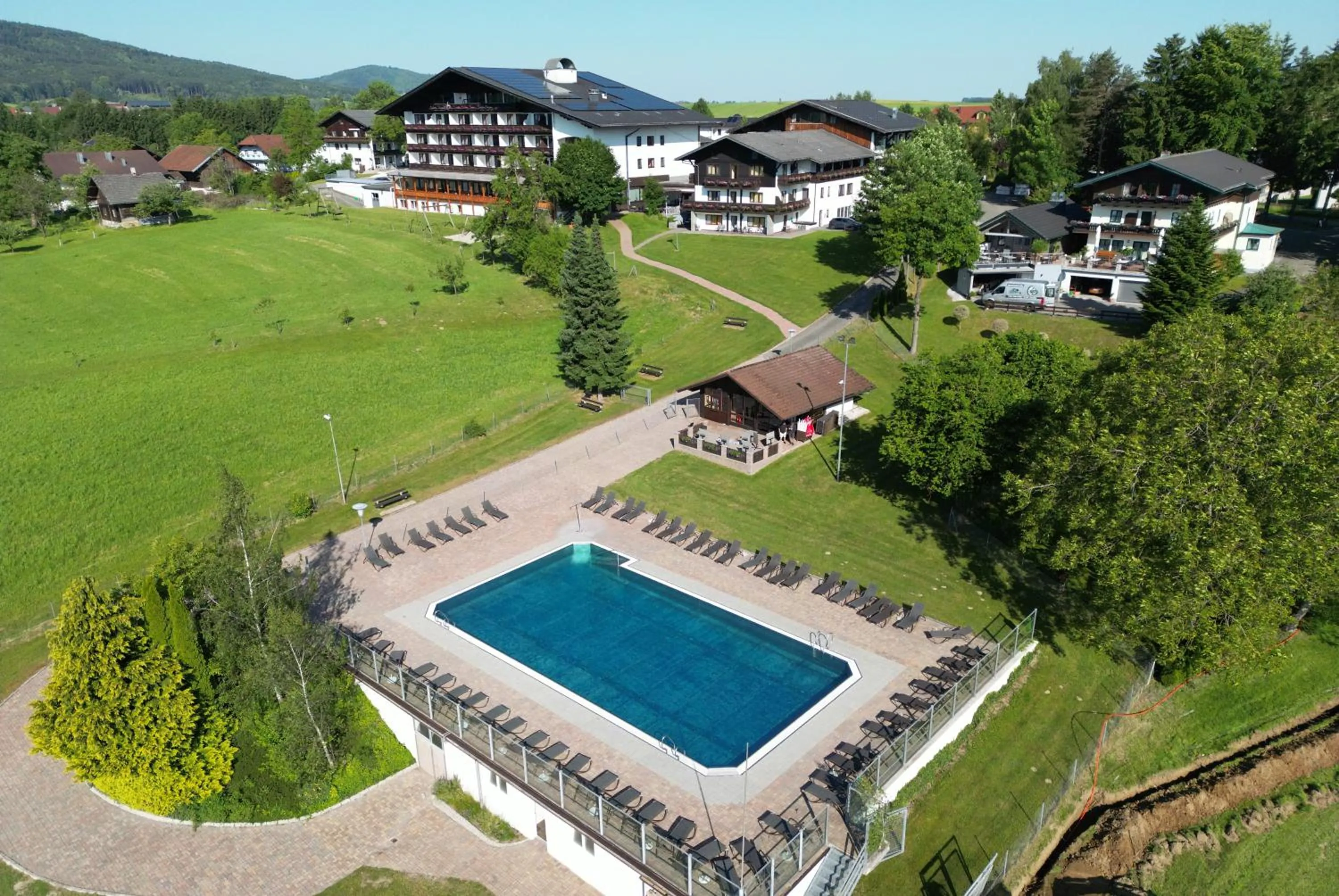 Swimming pool in Hotel Lohninger-Schober 3 Stern Superior