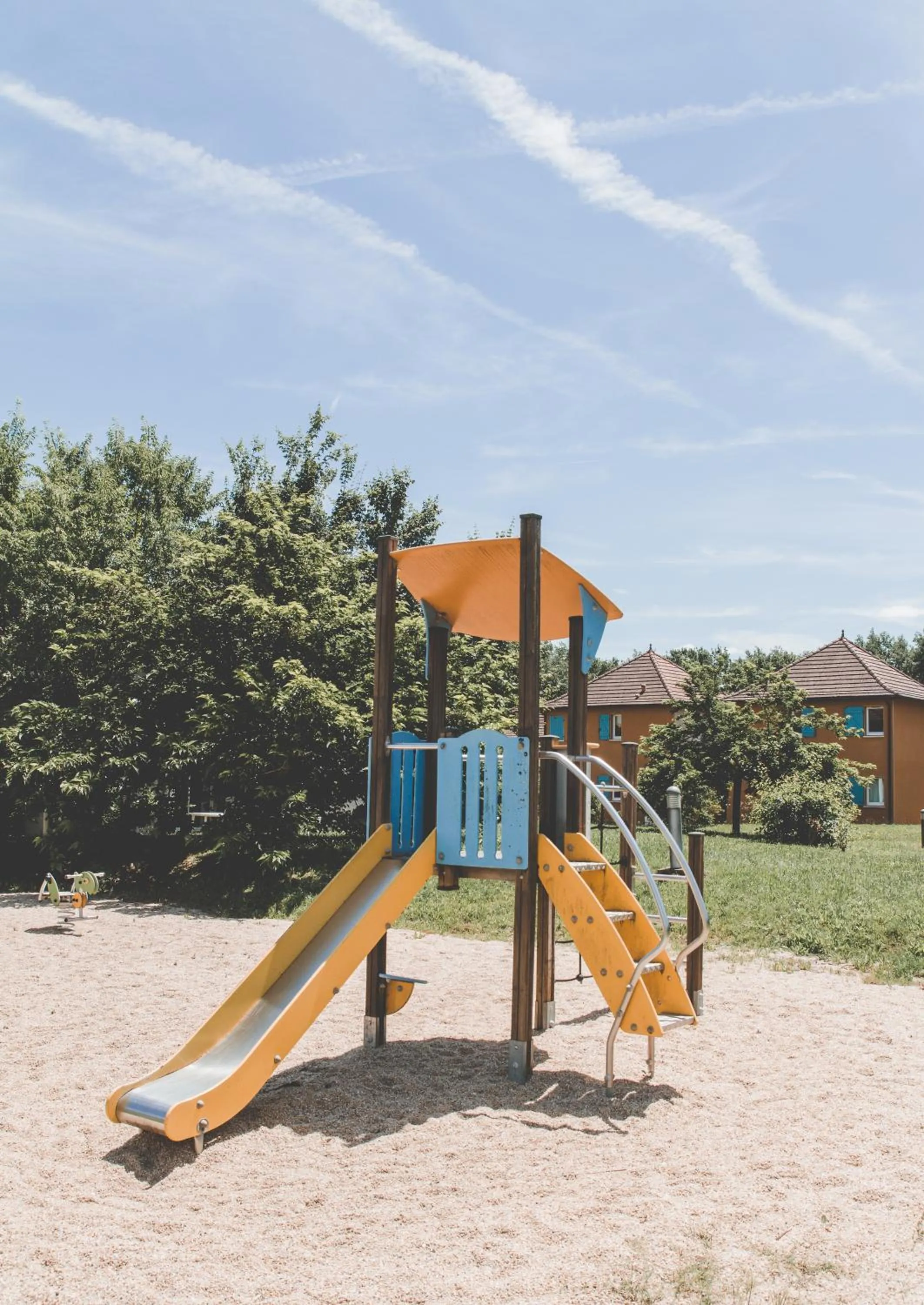 Children play ground in Terres de France - Domaine de Claire Rive