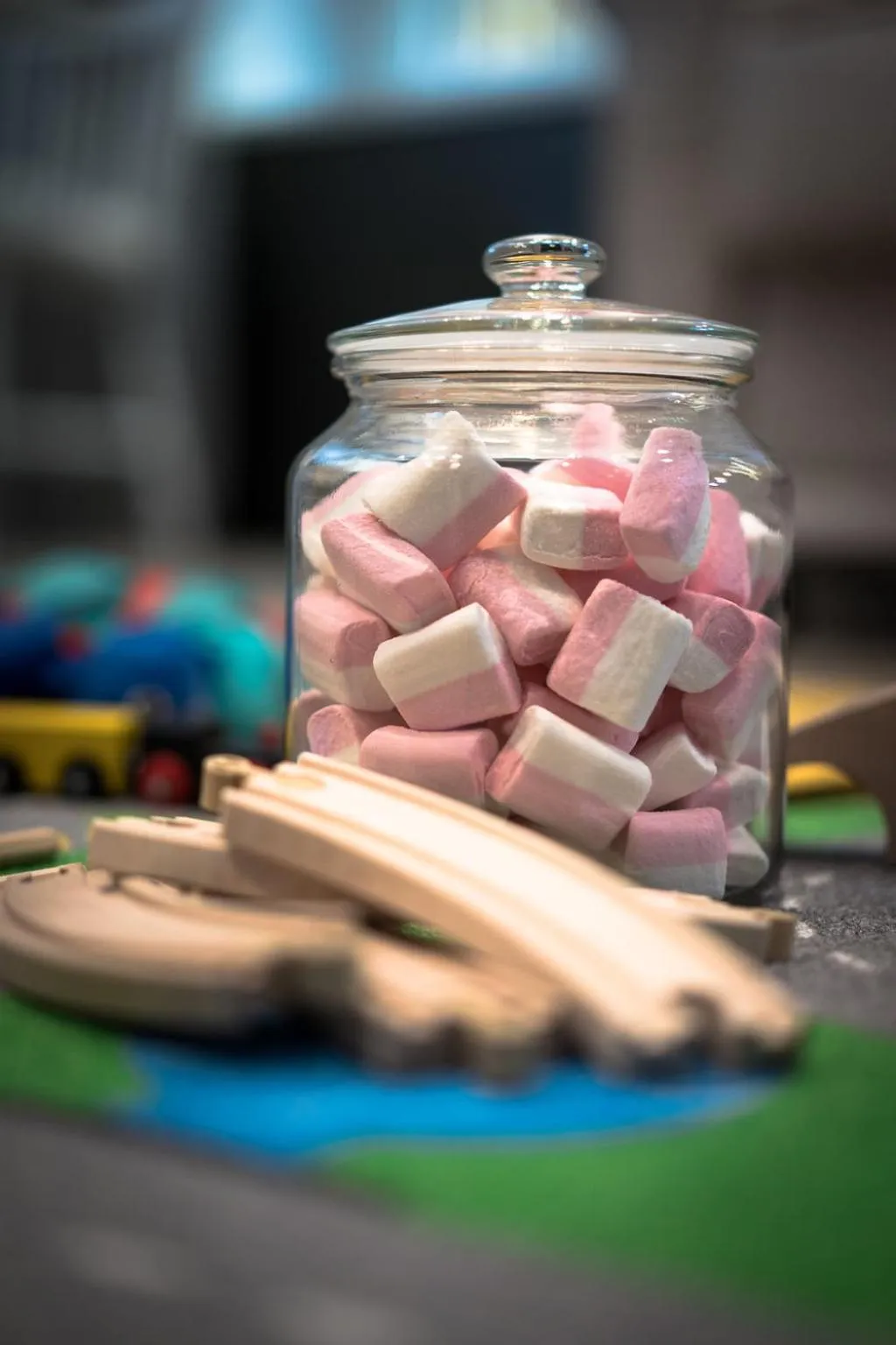 Laura Family Apartments