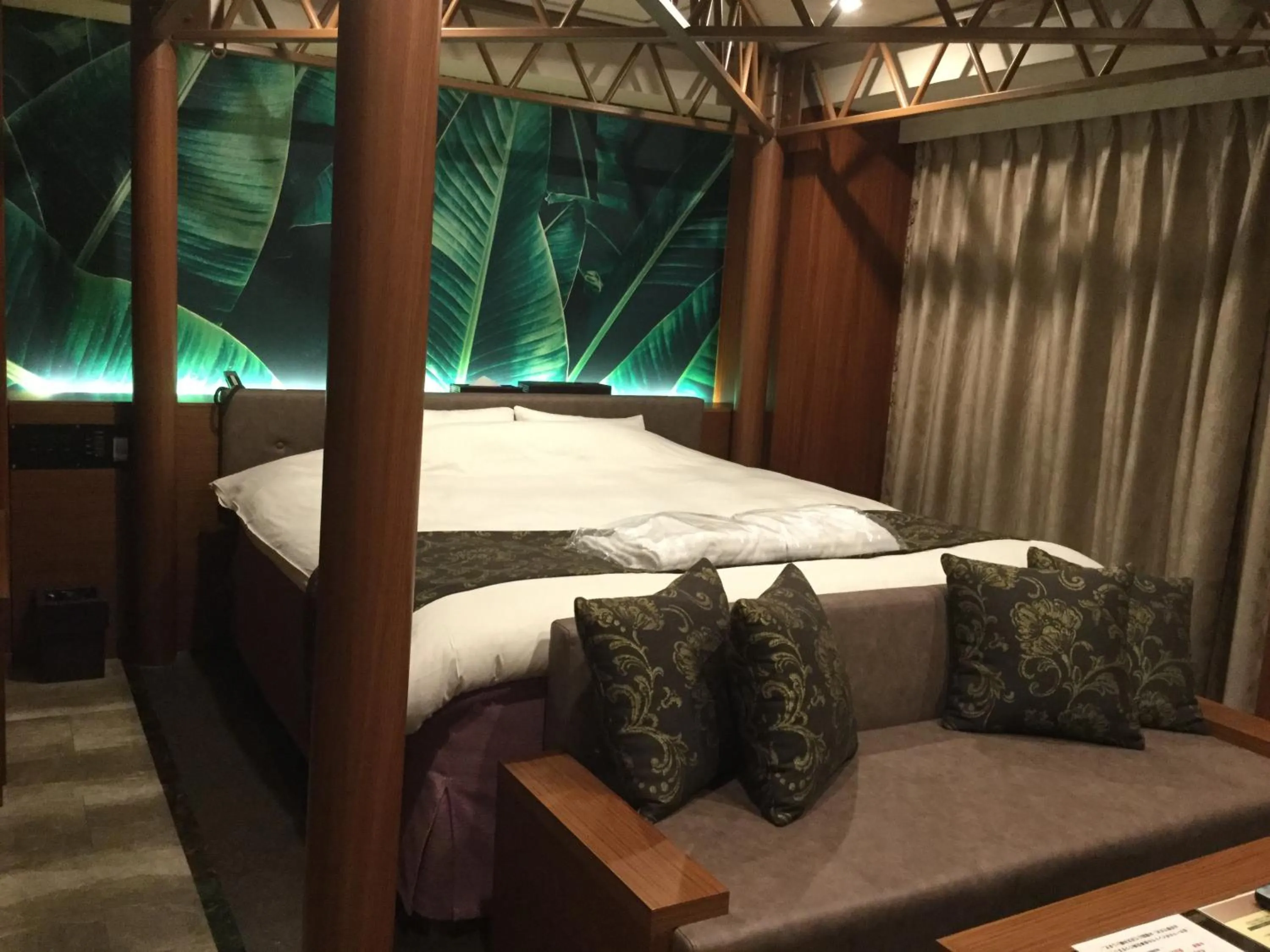 Bed in Hotel Regent (Adult Only)