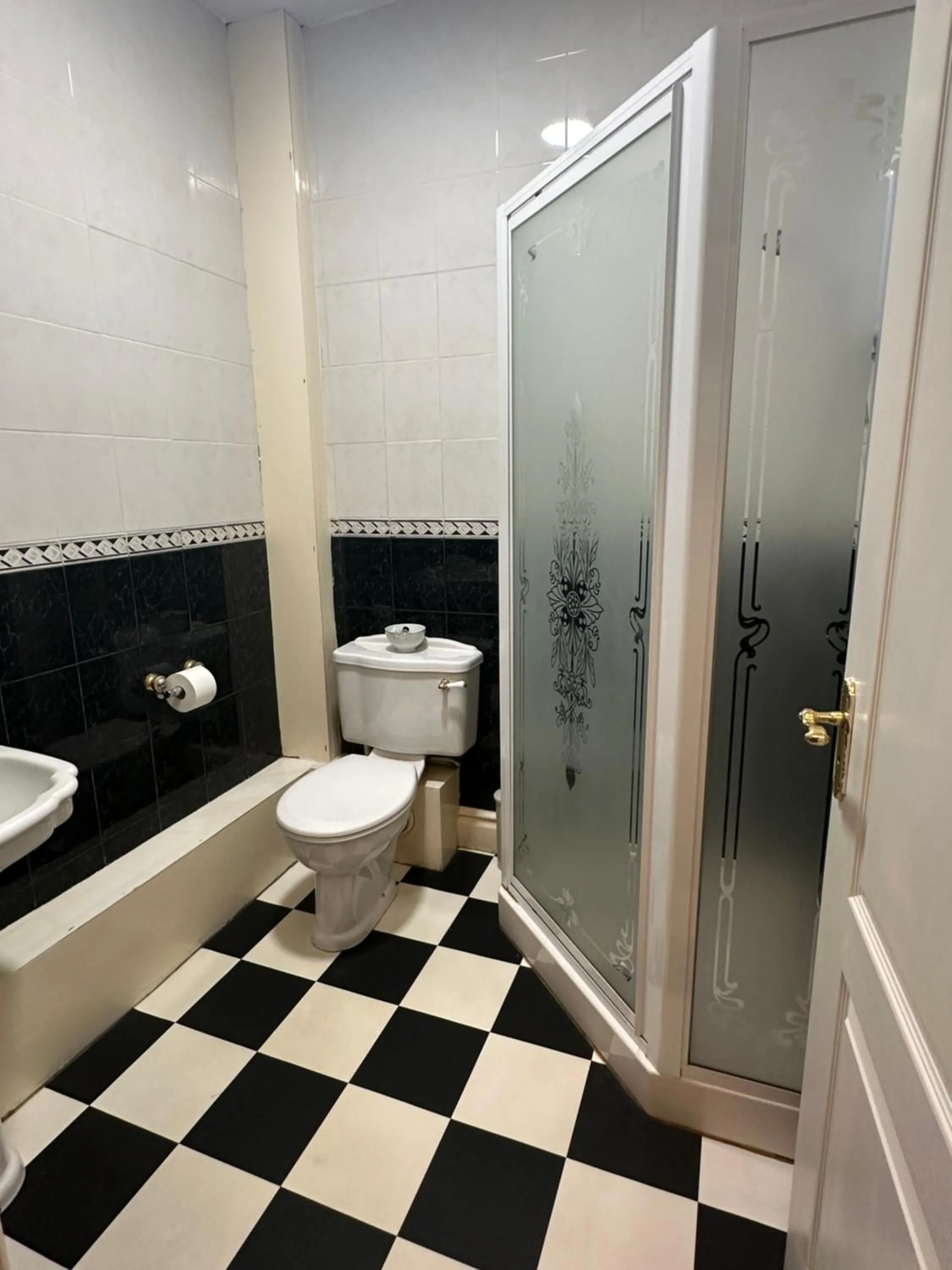 Shower in The Old Poets' Corner