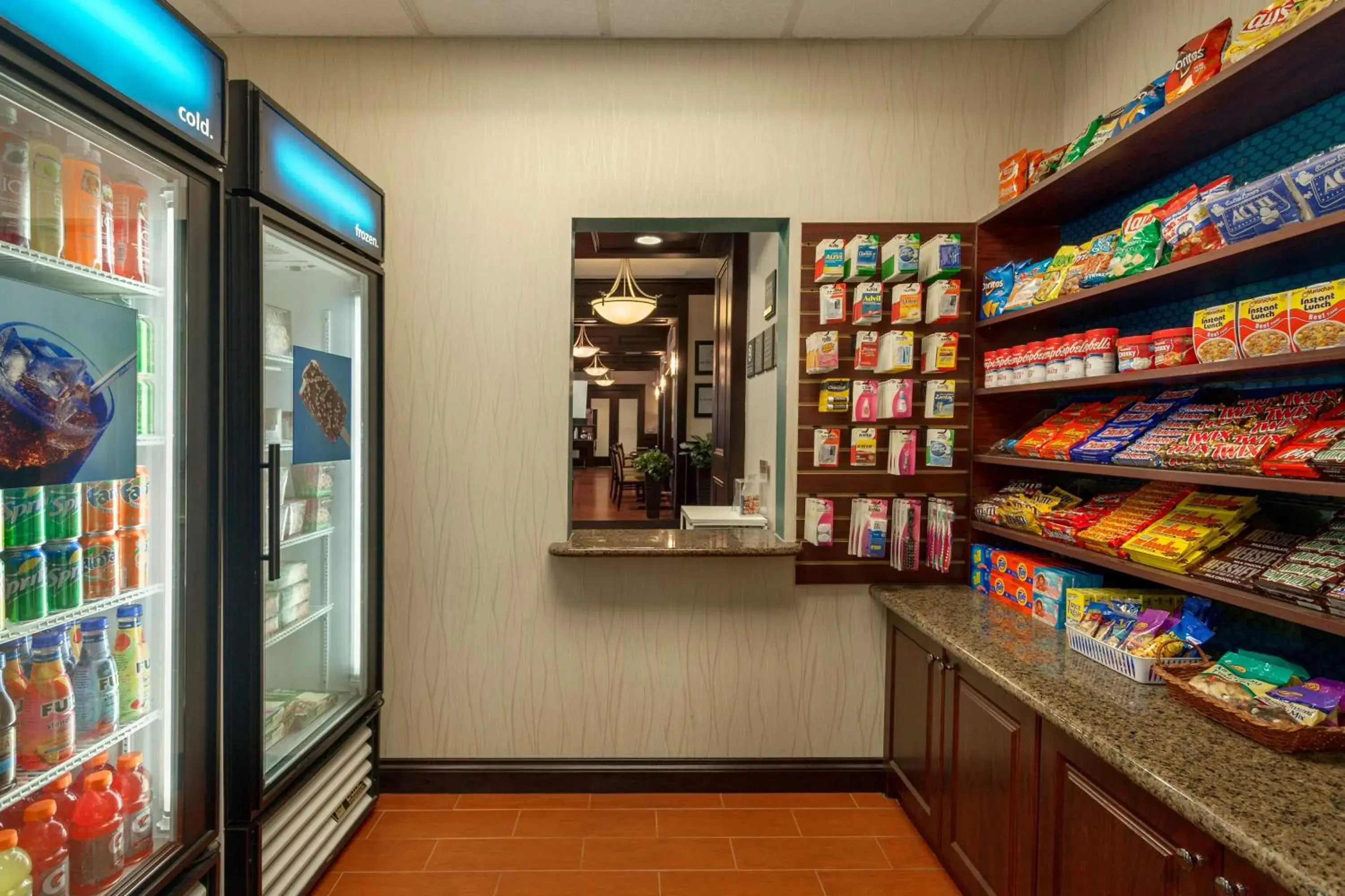 Restaurant/places to eat in Hampton Inn Detroit Roseville Restaurant/places to eat in Hampton Inn Detroit Roseville