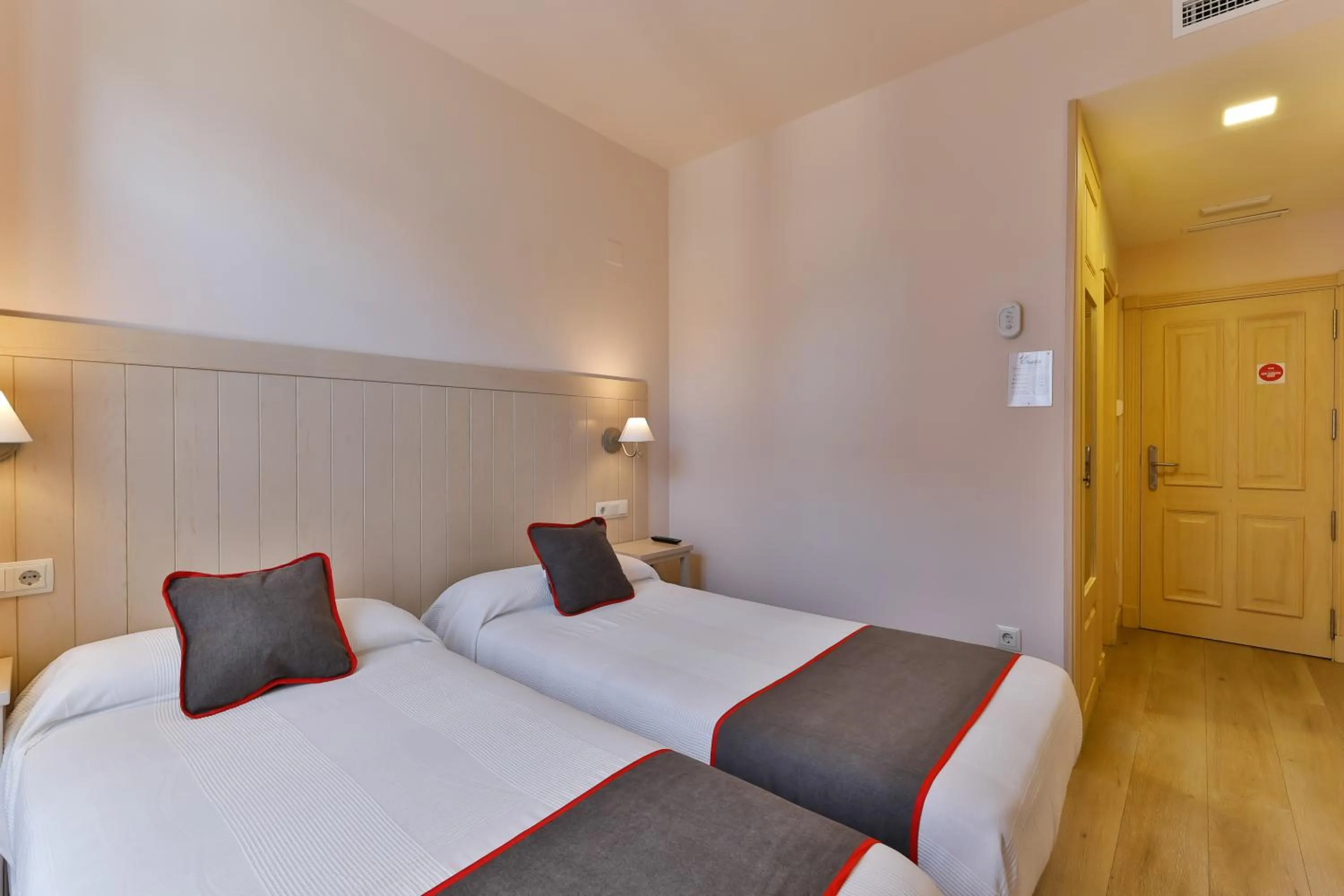 Bedroom, Bed in Hostal La Chata by Vivere Stays