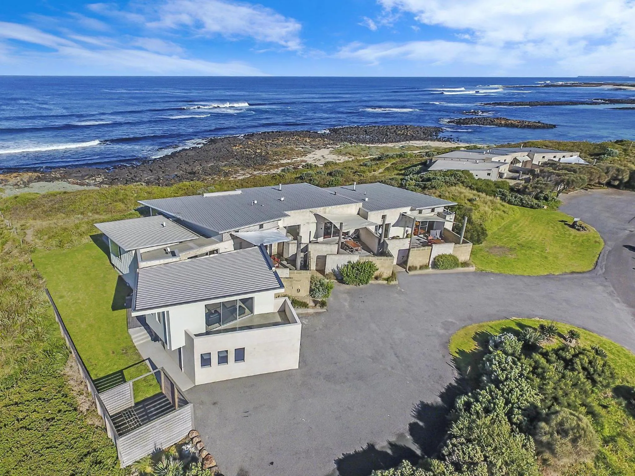 Hearns Beachside Villa 1