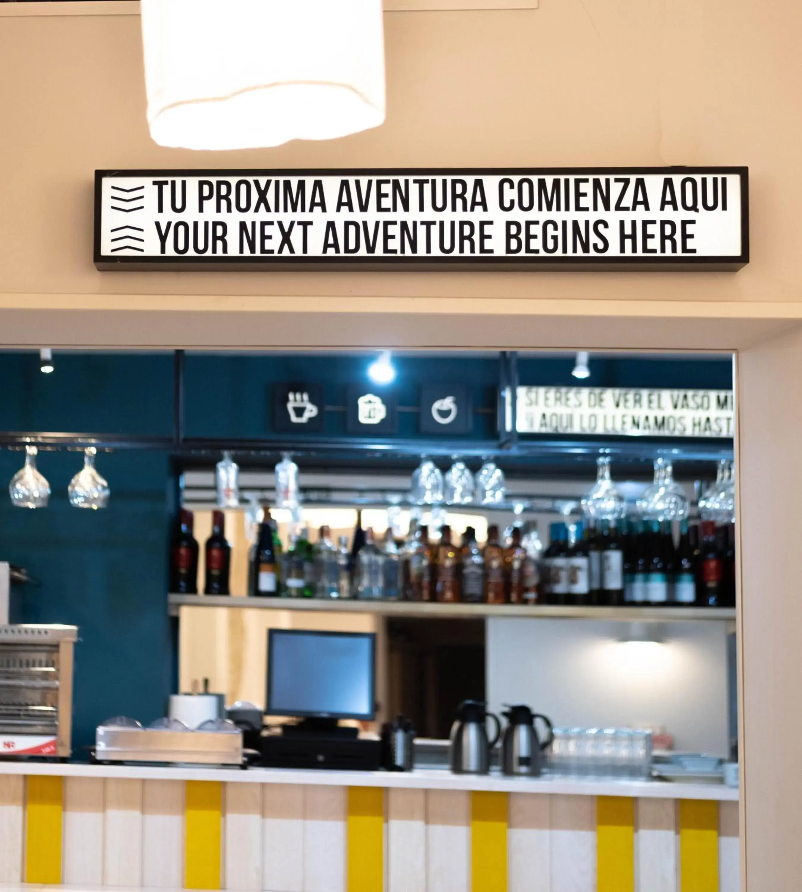 Lounge or bar in U-Sense For You Hostel Sevilla Lounge or bar in U-Sense For You Hostel Sevilla