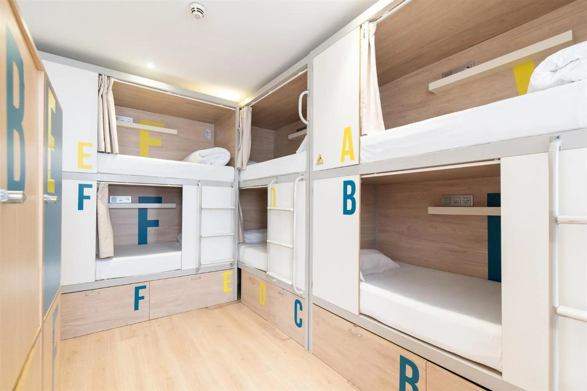 bunk bed, Bed in U-Sense For You Hostel Sevilla