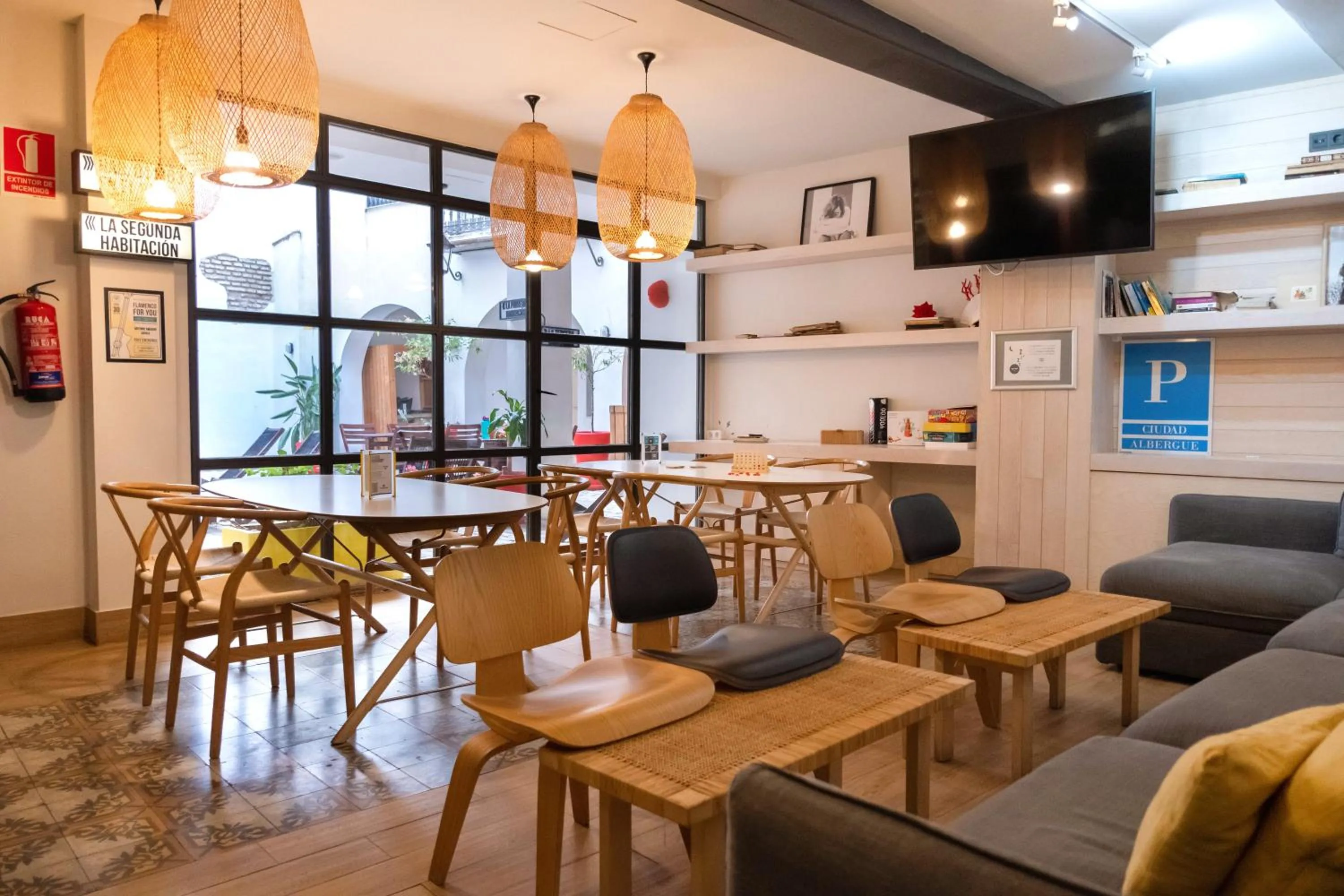 Living room in U-Sense For You Hostel Sevilla