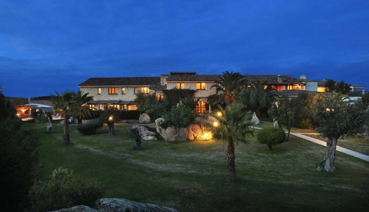 Facade/entrance in Hotel Pulicinu