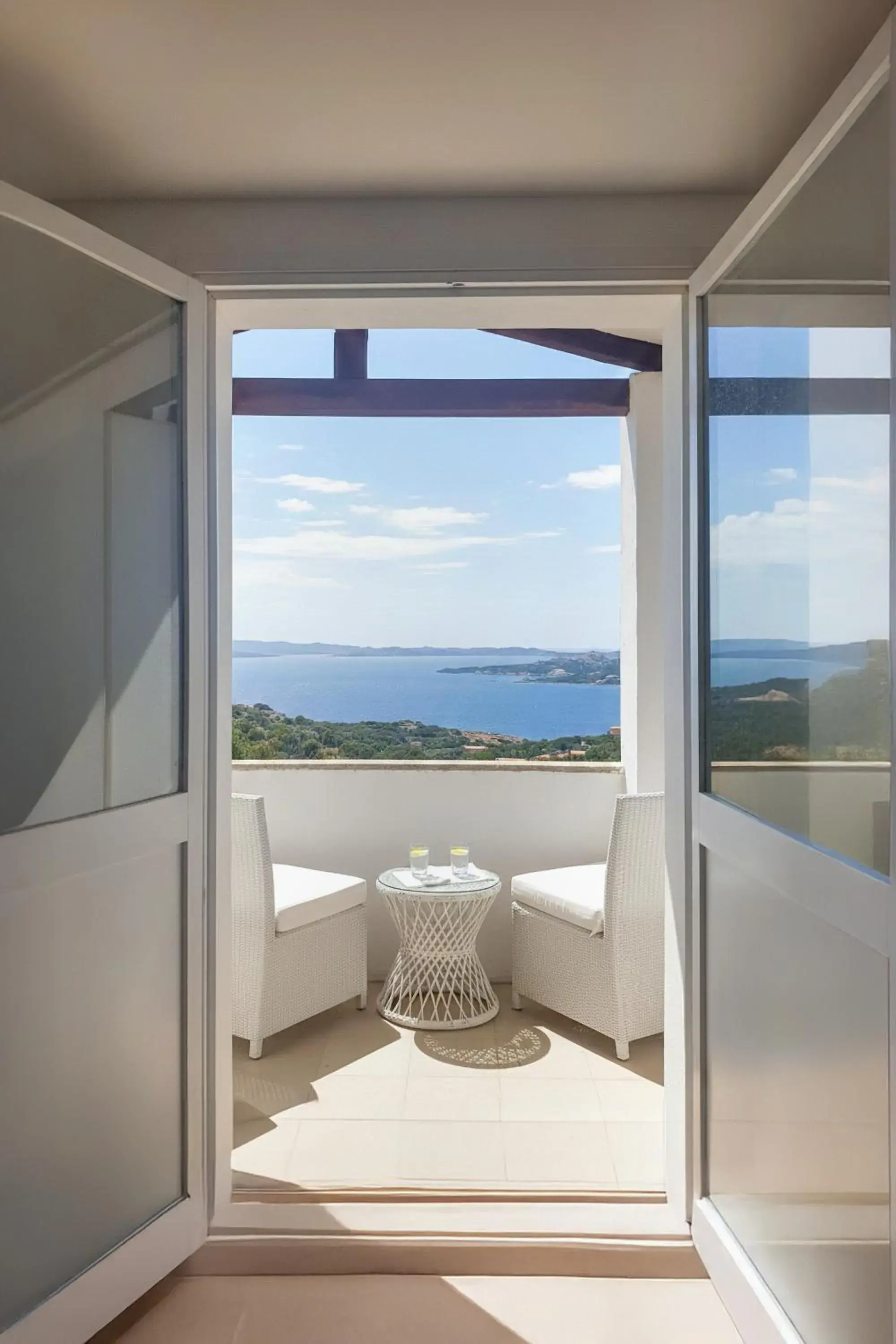 Double Room with Balcony and Sea View in Hotel Pulicinu Double Room with Balcony and Sea View in Hotel Pulicinu