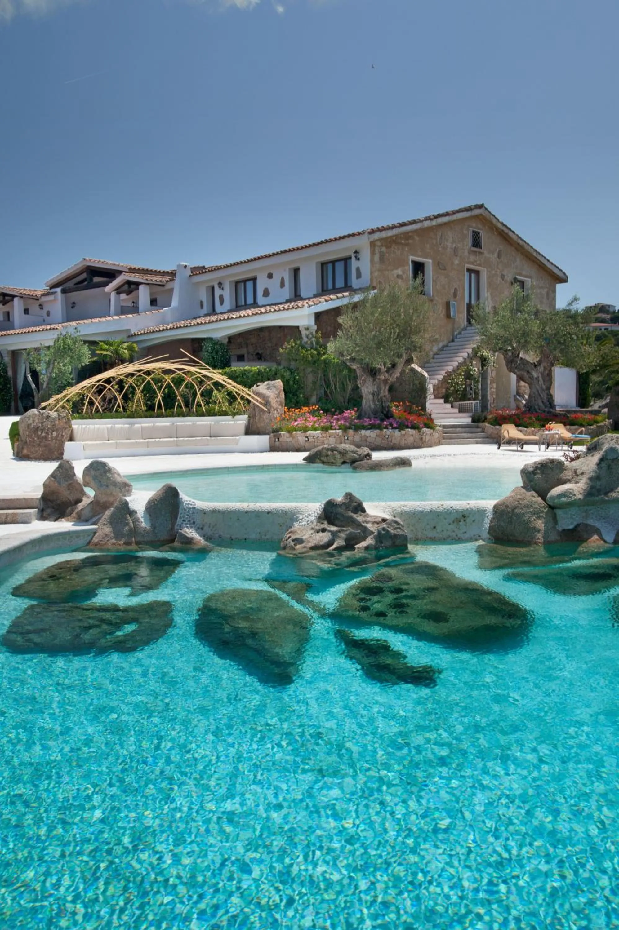 Swimming pool in Hotel Pulicinu