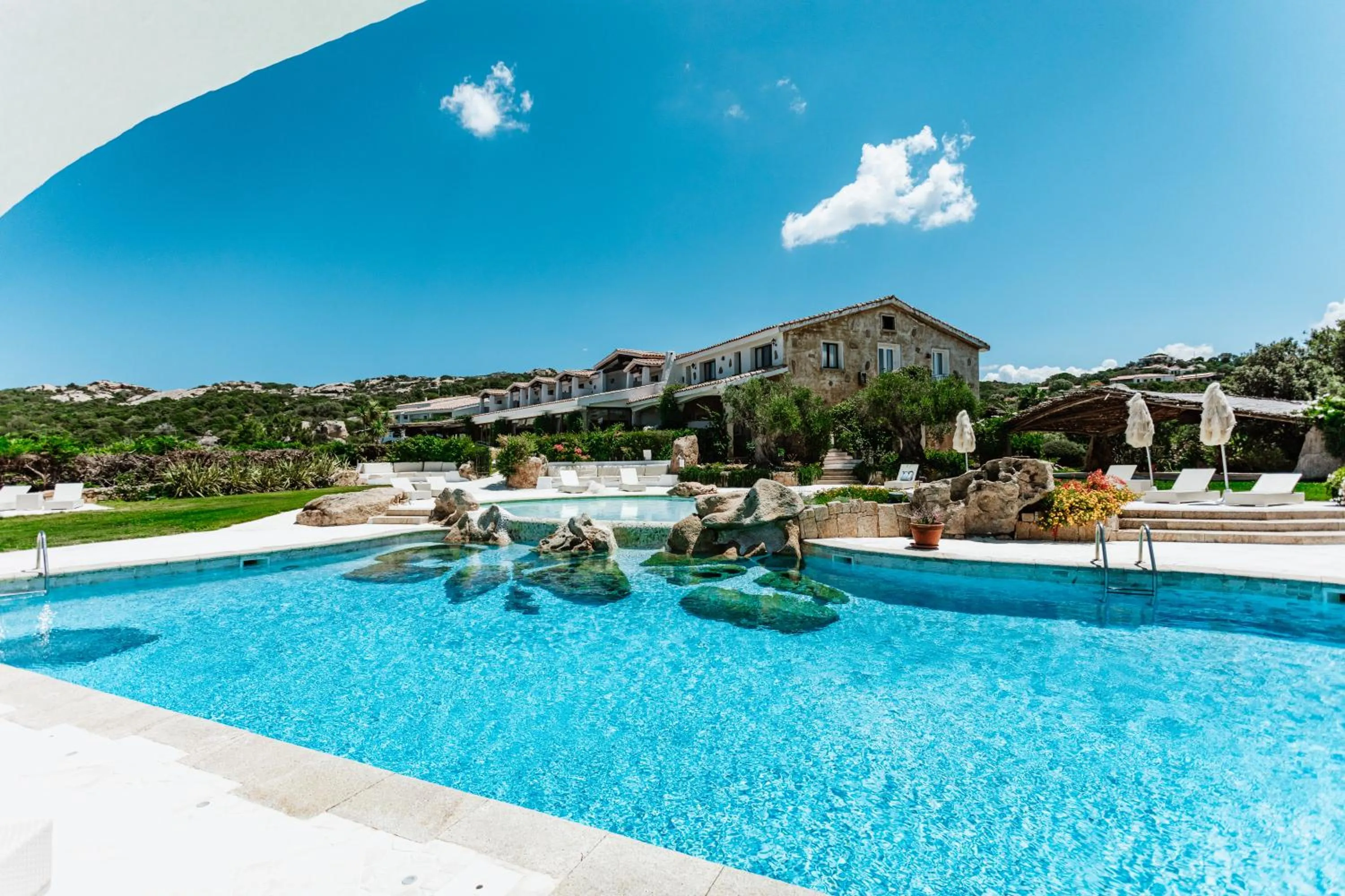 Property building in Hotel Pulicinu