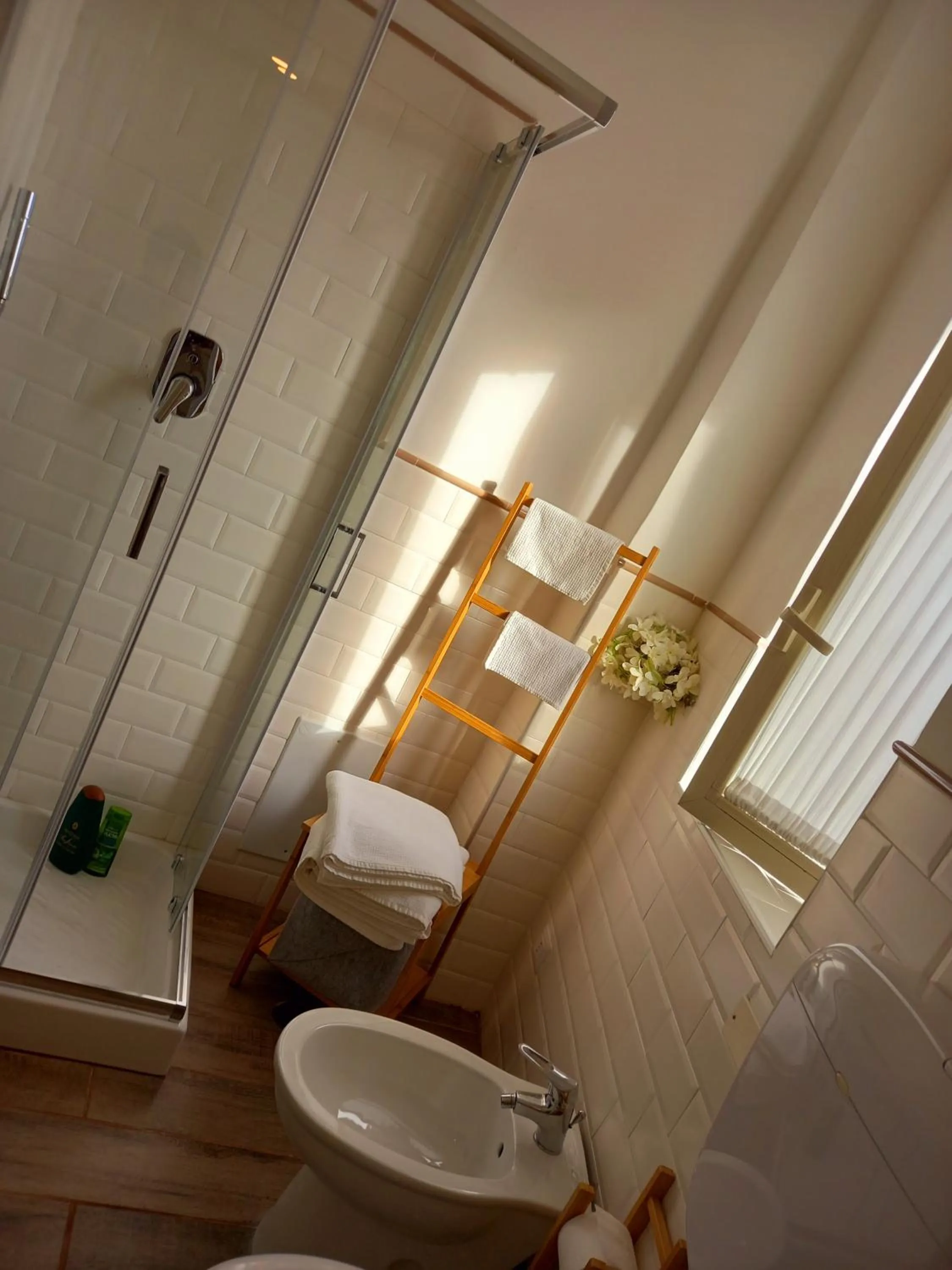 Shower in CaraFe'&CaraSpe'