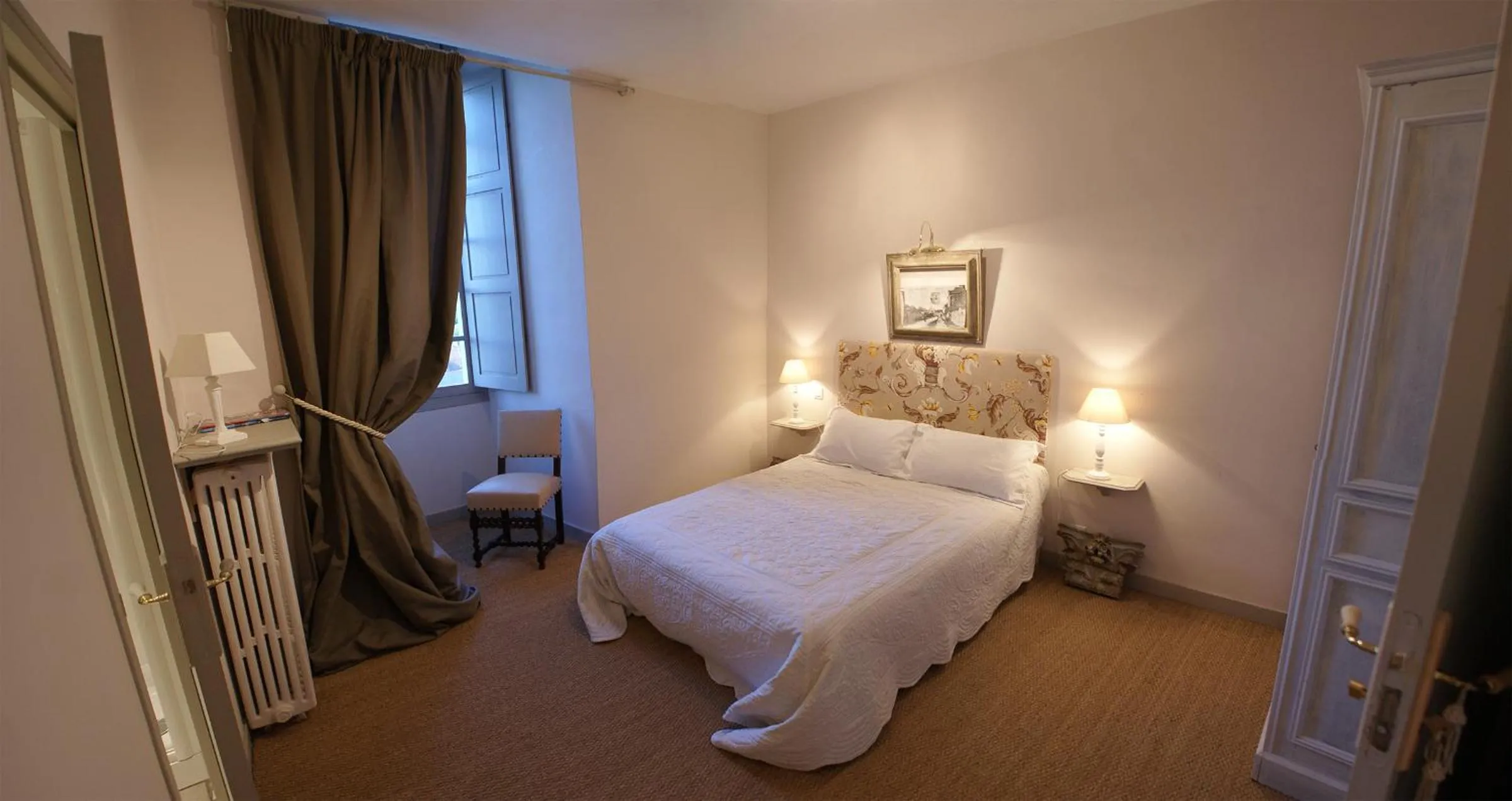 Double Room - single occupancy in Chateau de Durtal