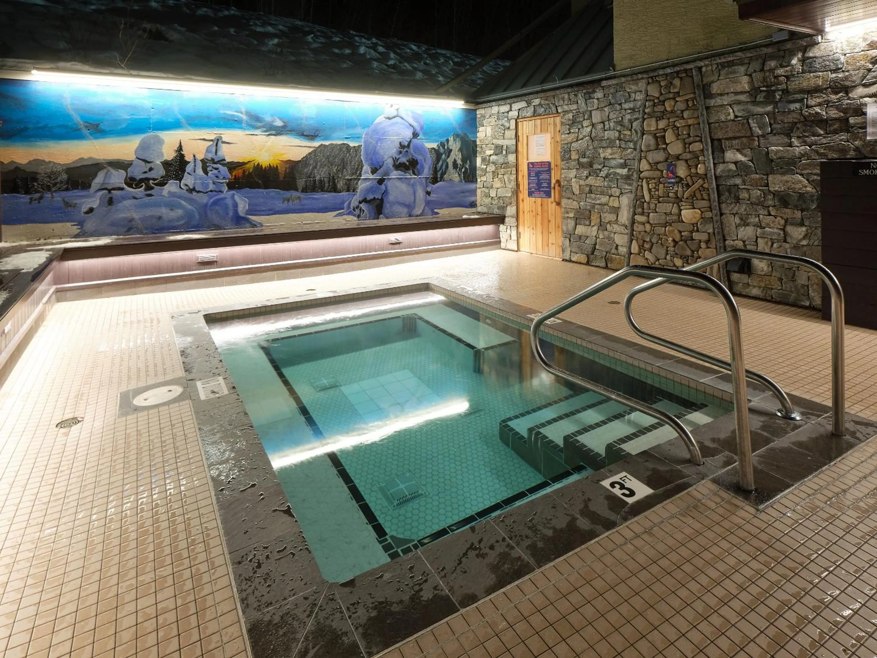 Hot Tub in Fernie Fox Hotel