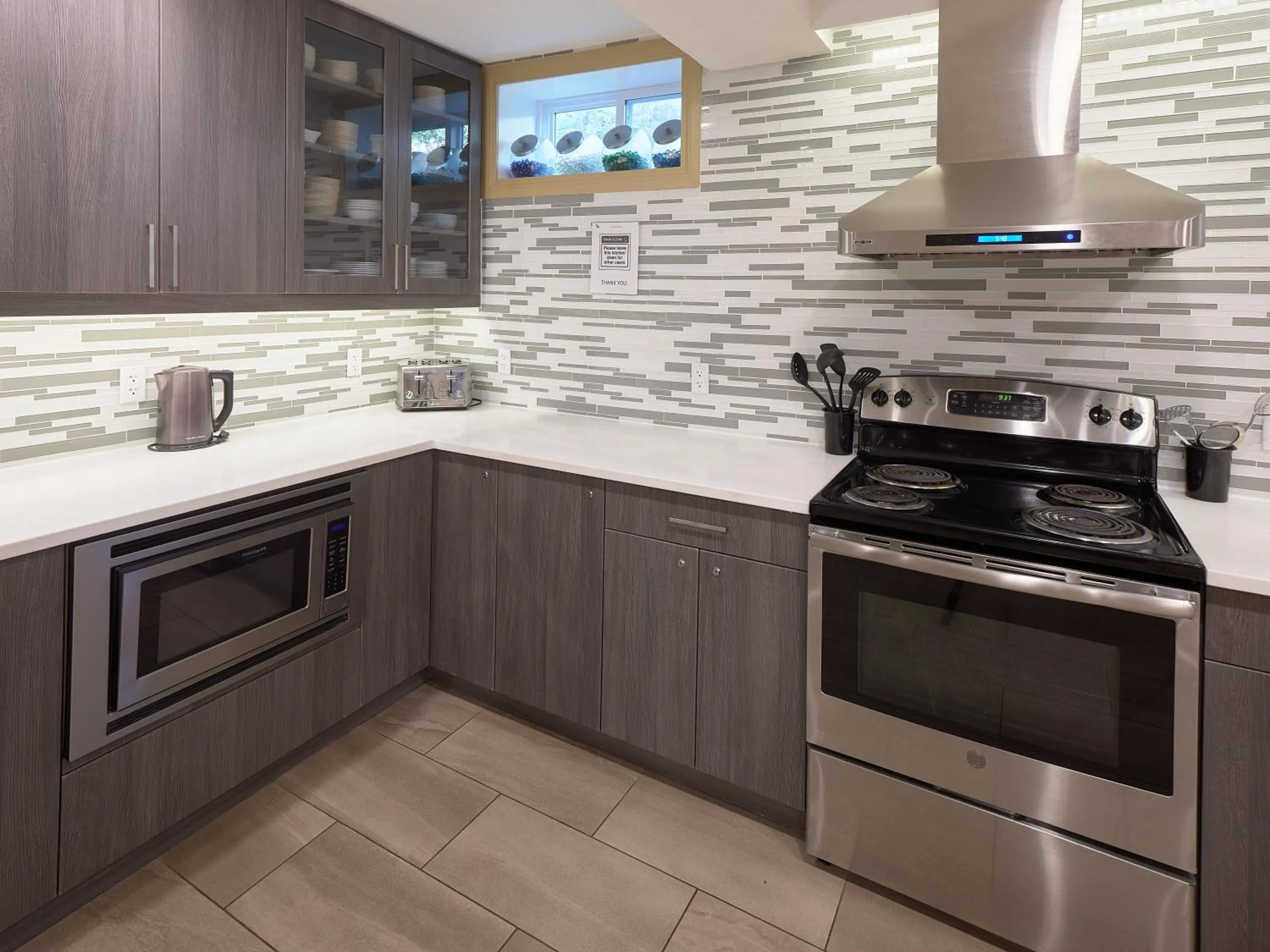 Communal kitchen in Fernie Fox Hotel