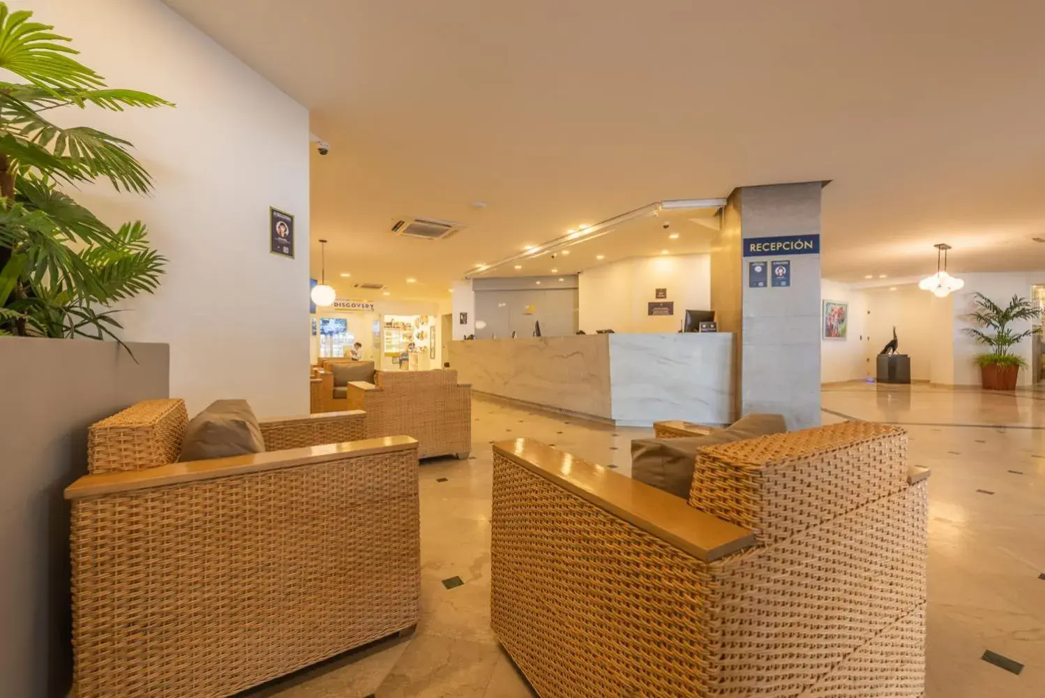 Lobby or reception in Hotel Regatta Cartagena Lobby or reception in Hotel Regatta Cartagena