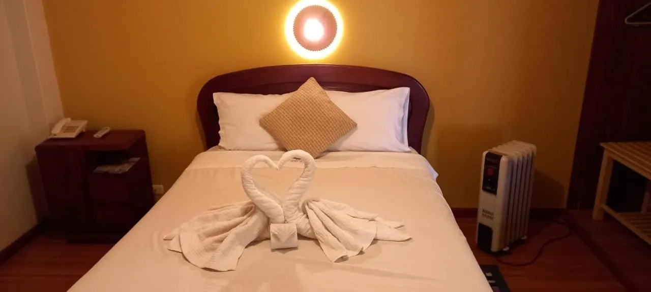 Bedroom, Bed in Hostal Oscar Inn