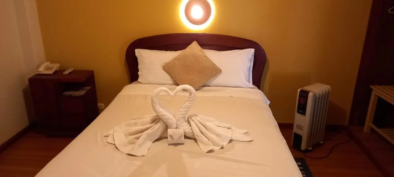 Photo of the whole room, Bed in Hostal Oscar Inn