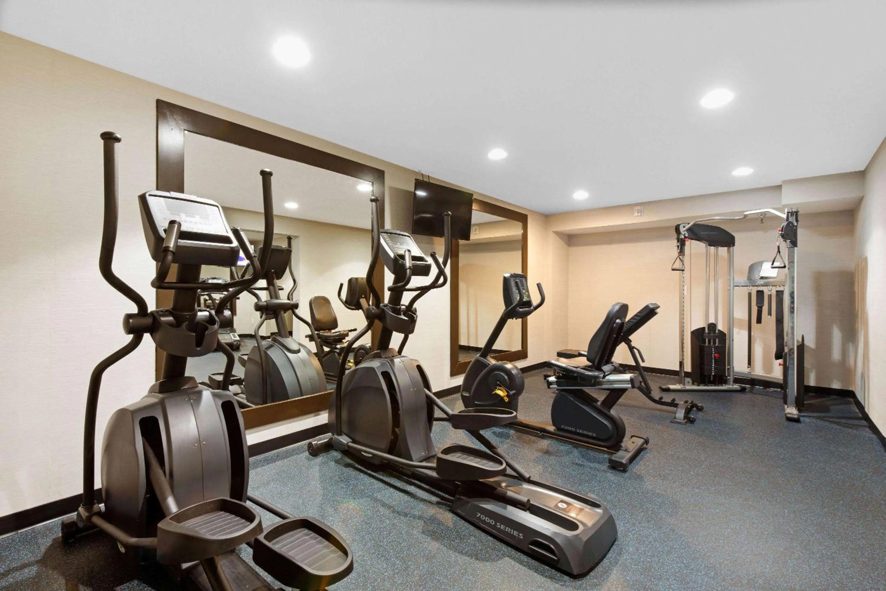 Fitness centre/facilities in La Quinta Inn & Suites by Wyndham DC Metro Capital Beltway