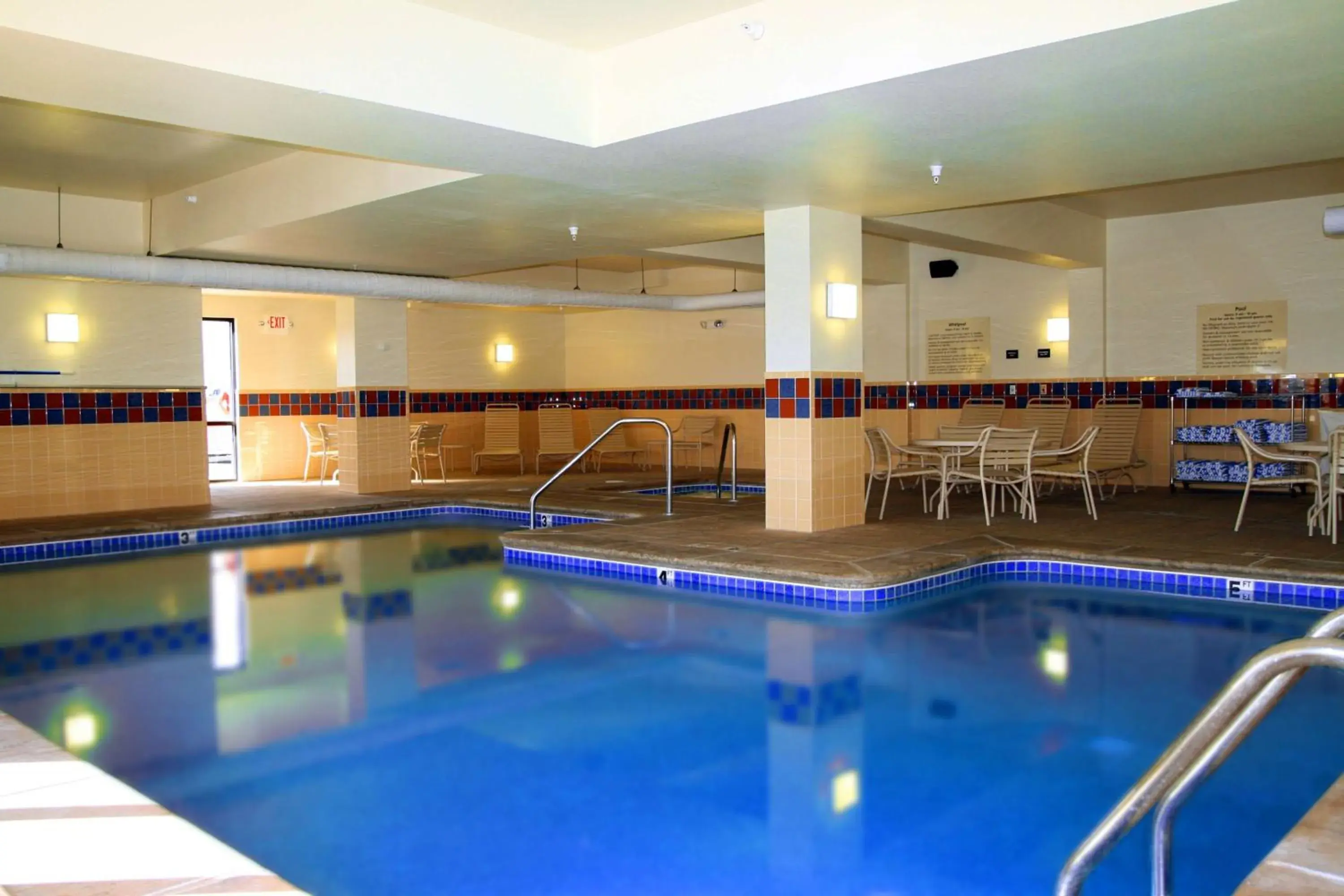 Pool view in Hampton Inn & Suites Kingman Pool view in Hampton Inn & Suites Kingman