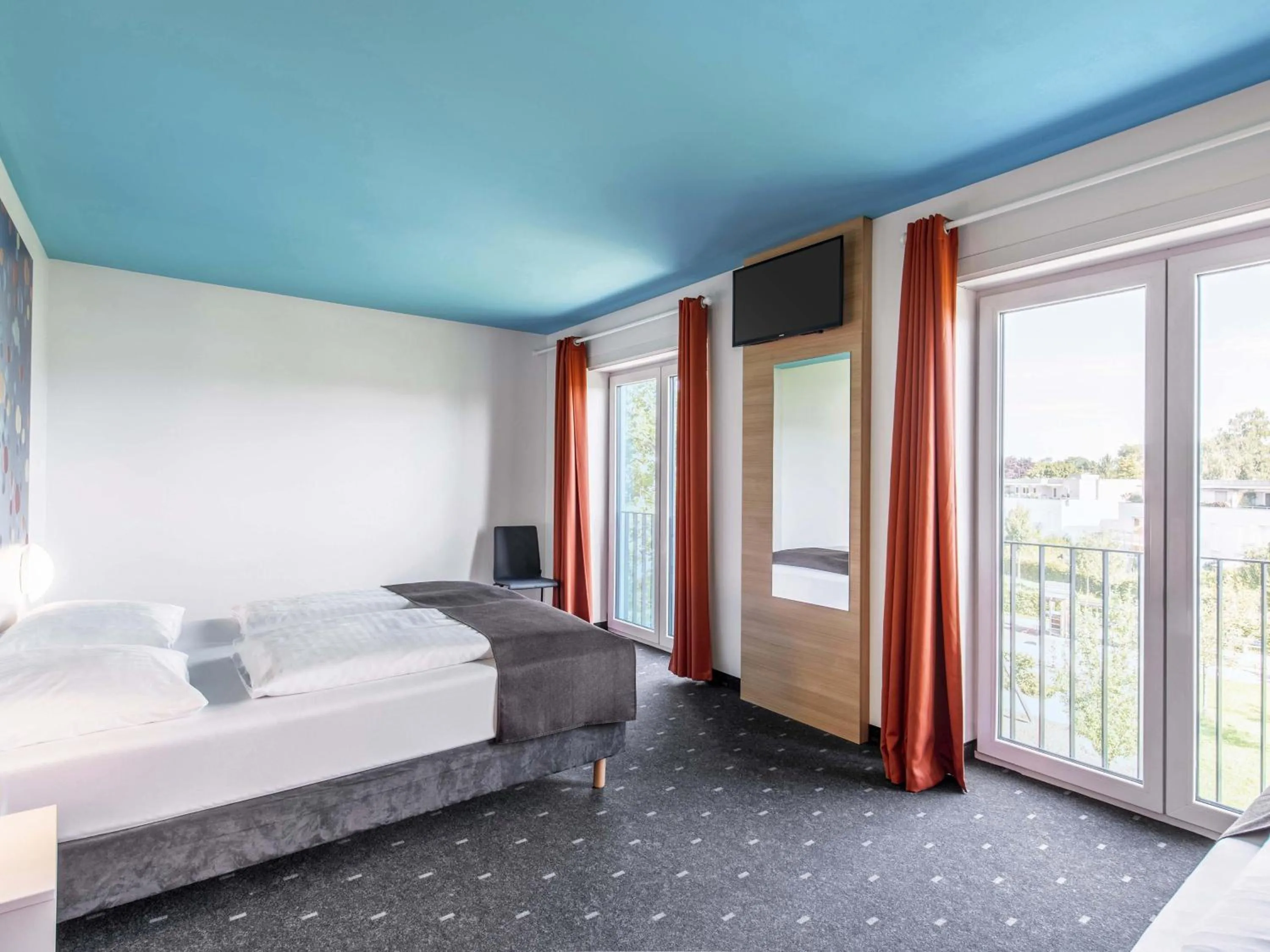 Photo of the whole room, Bed in B&B Hotel München City-Ost