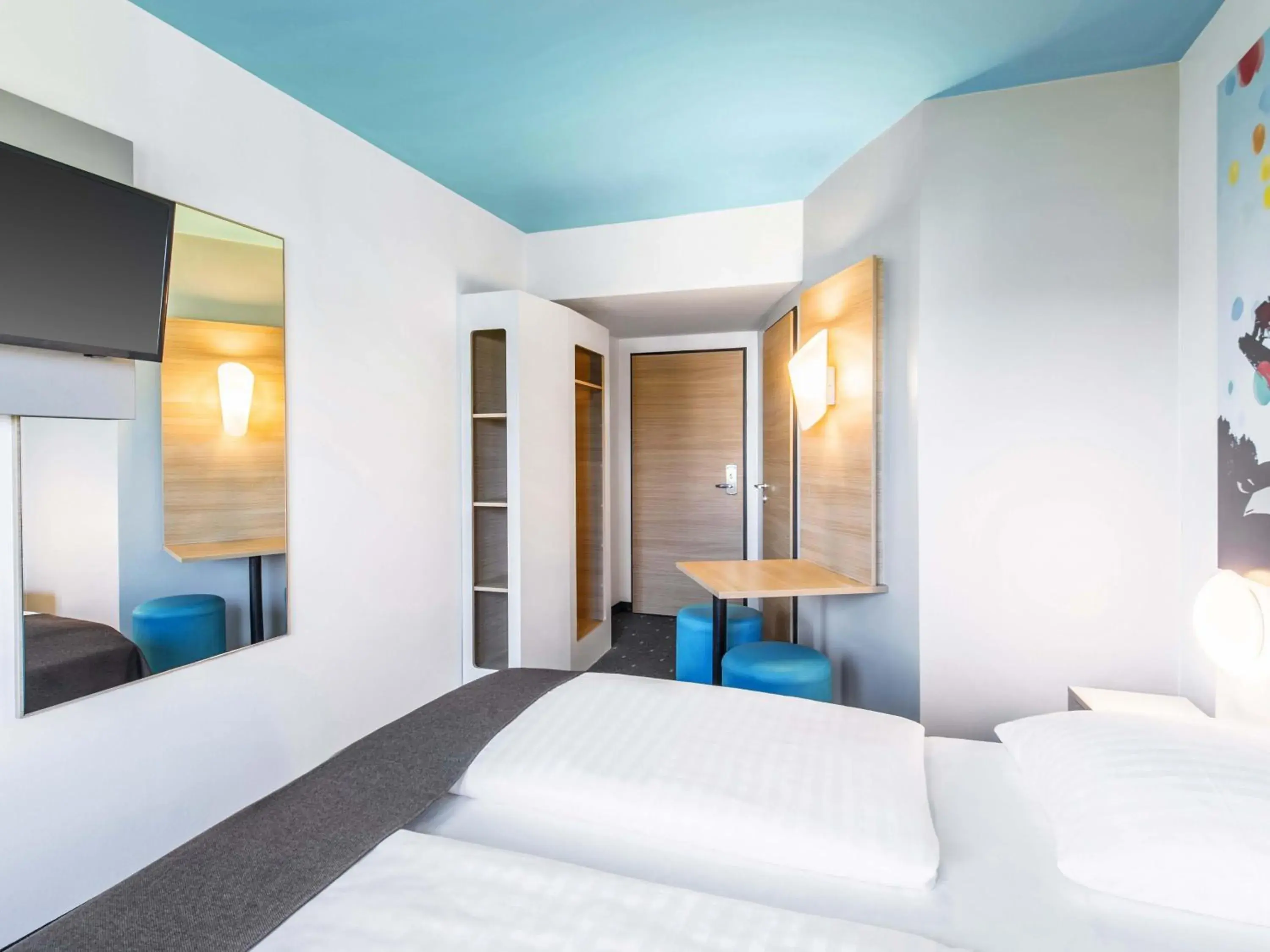 Photo of the whole room, Bed in B&B Hotel München City-Ost Photo of the whole room, Bed in B&B Hotel München City-Ost