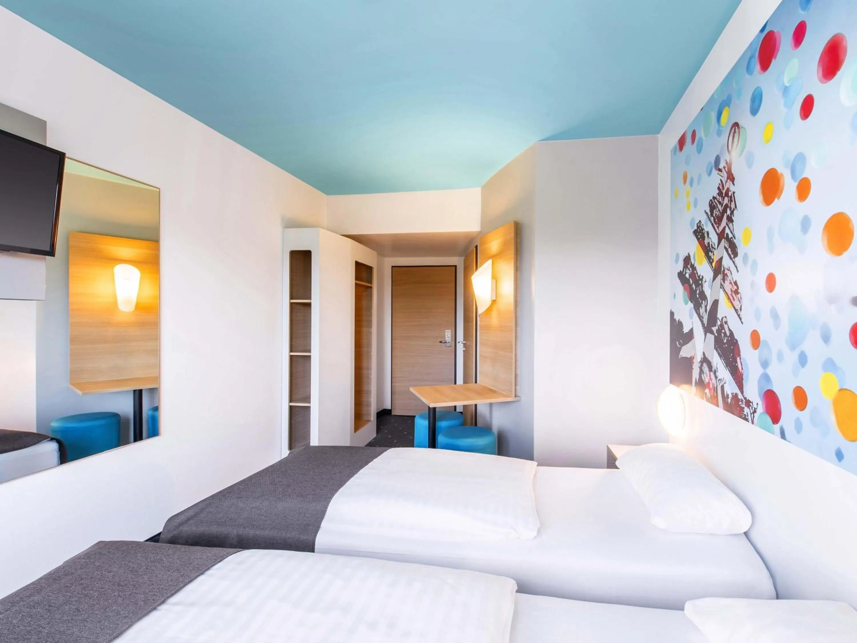 Photo of the whole room, Bed in B&B Hotel München City-Ost