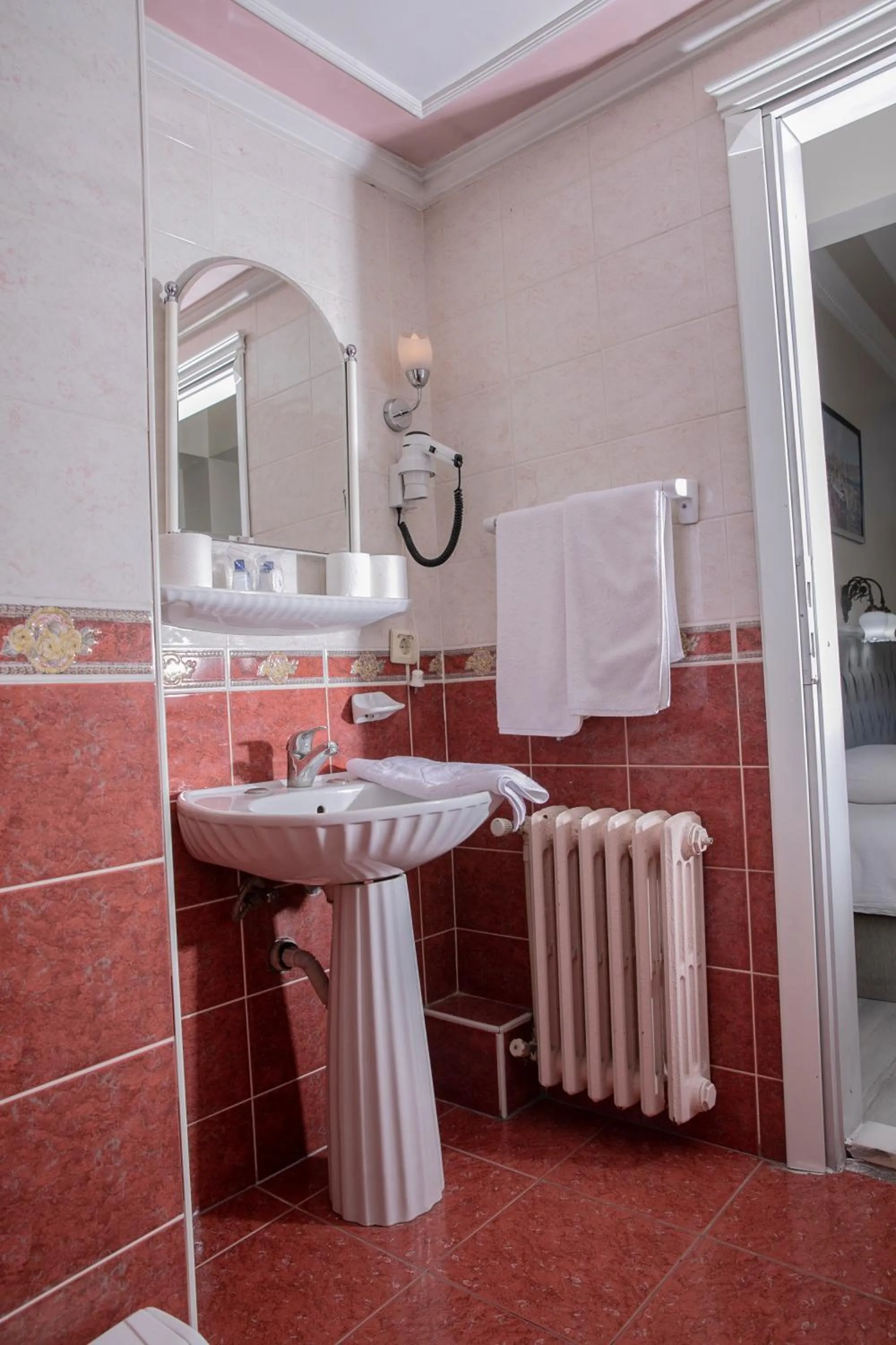 Bathroom in Hali Hotel