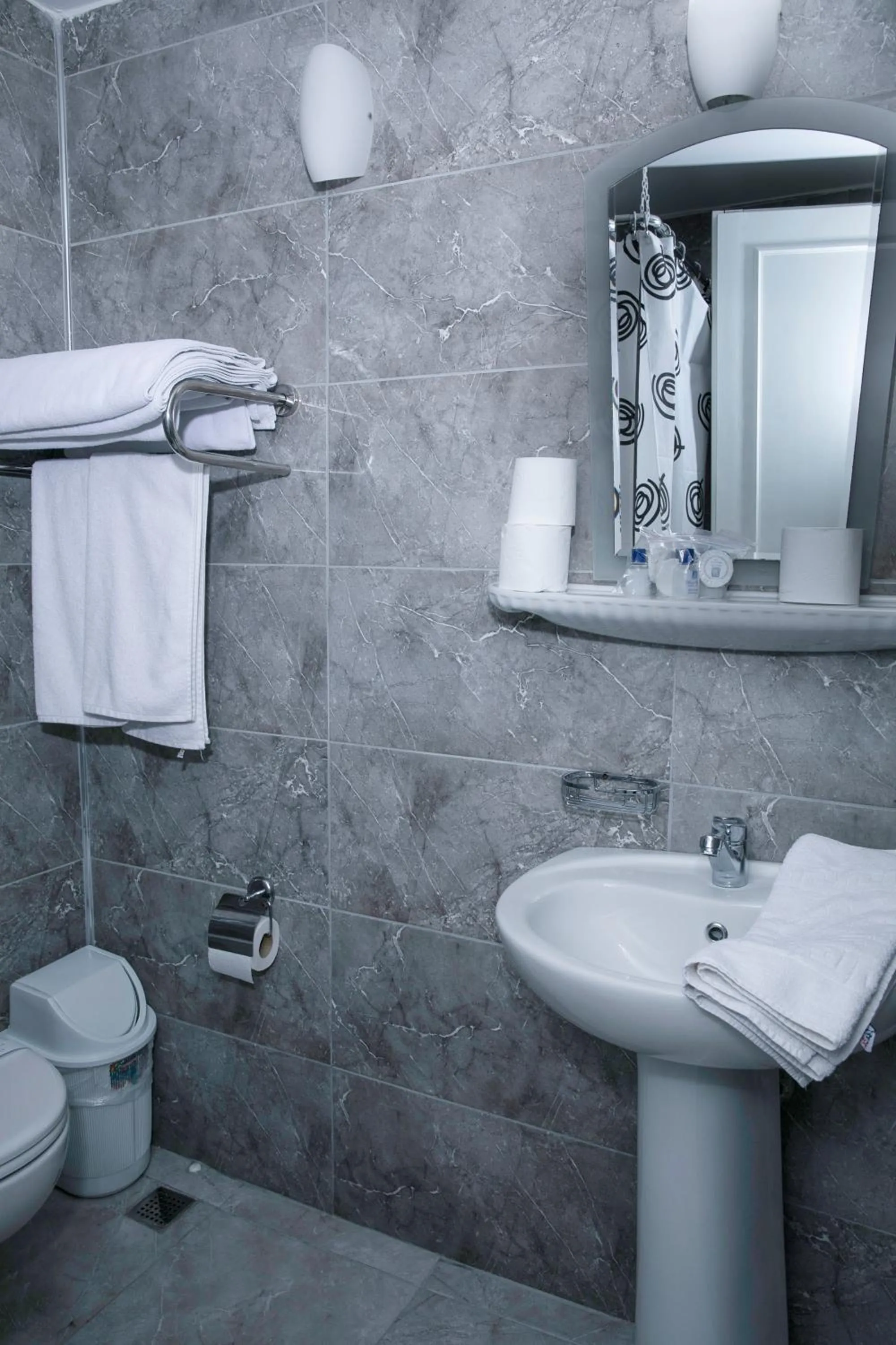 Toilet in Hali Hotel