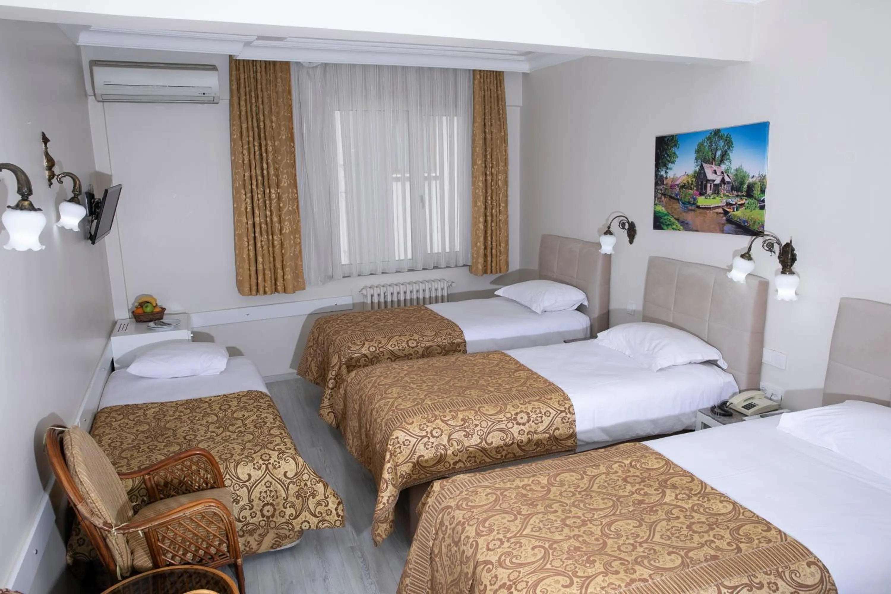 Bedroom, Bed in Hali Hotel