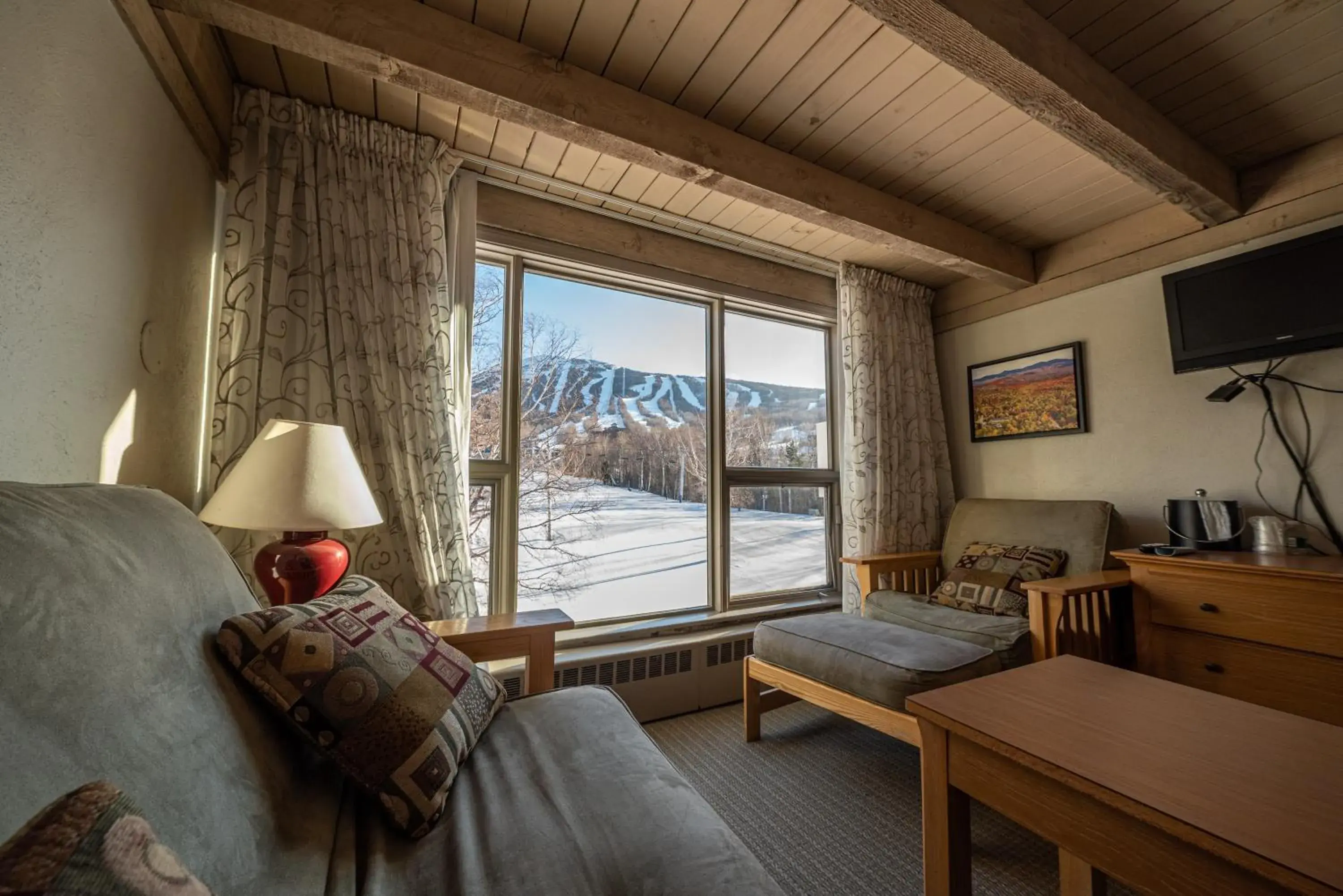 Family Room with Mountain View in Sugarloaf Inn Family Room with Mountain View in Sugarloaf Inn